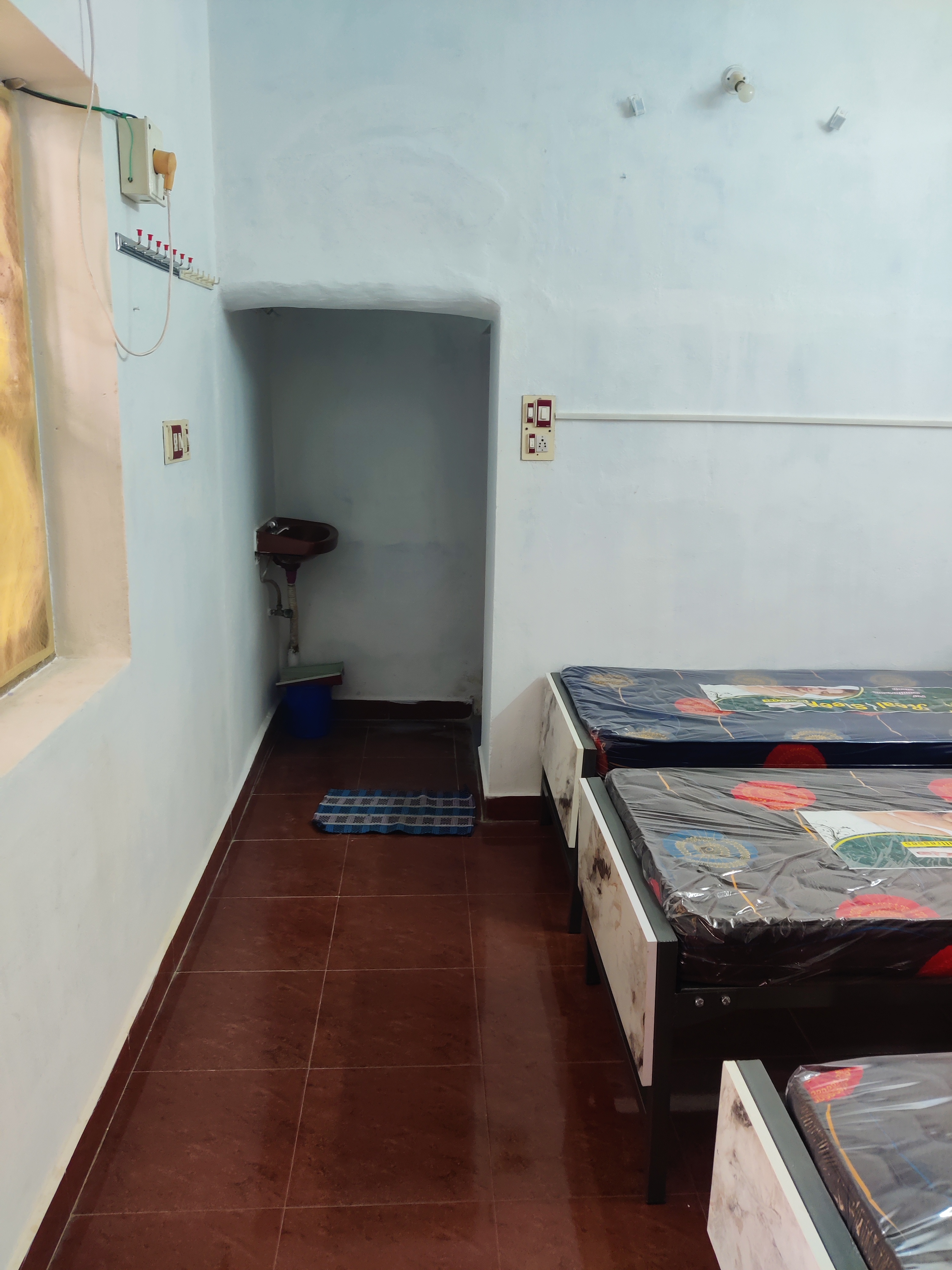 Wink Hostels - 1st Street Photo 5