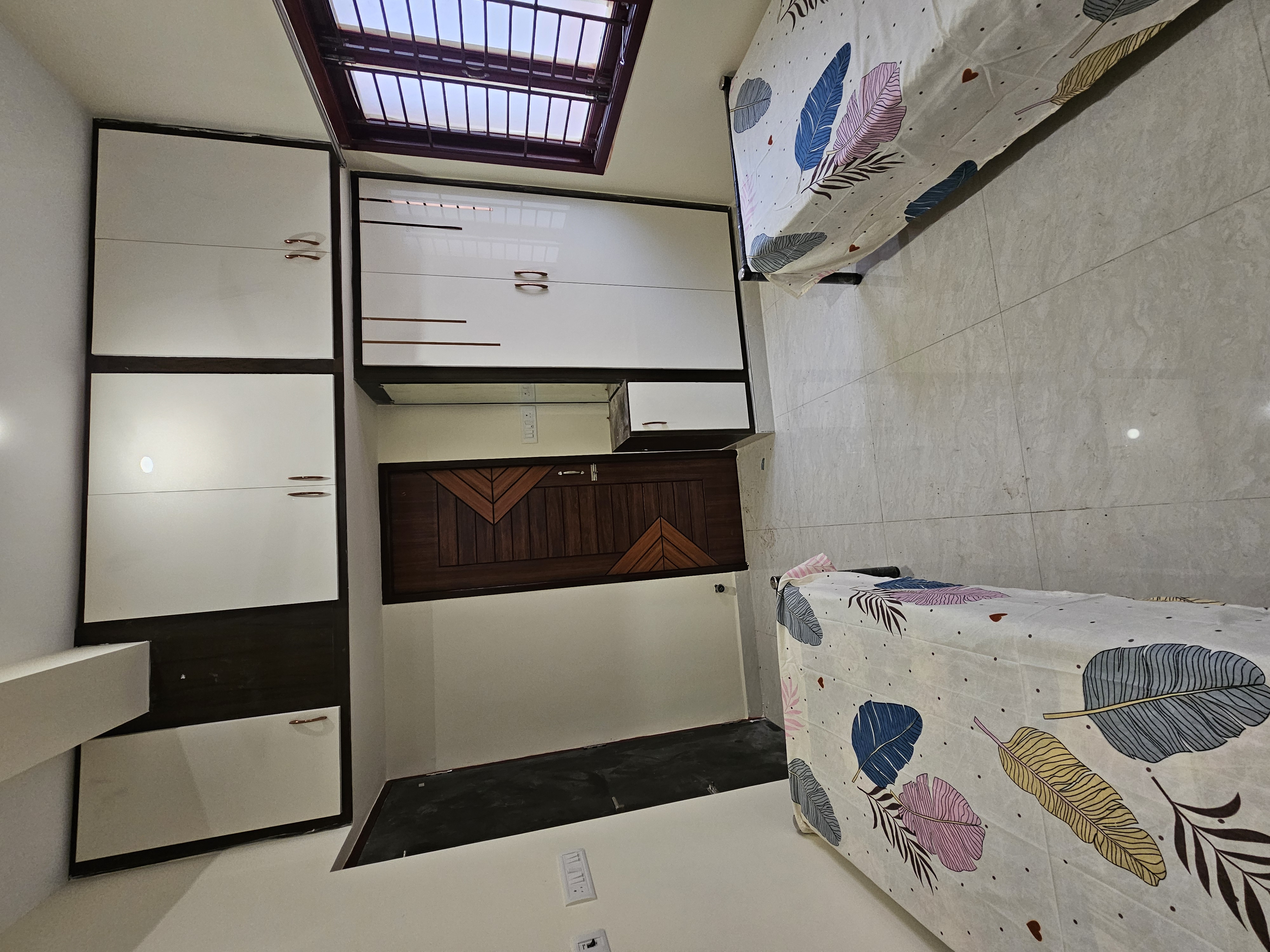 Pink Petals Womens PG Photo 2 Pink Petals Womens PG Photo 2