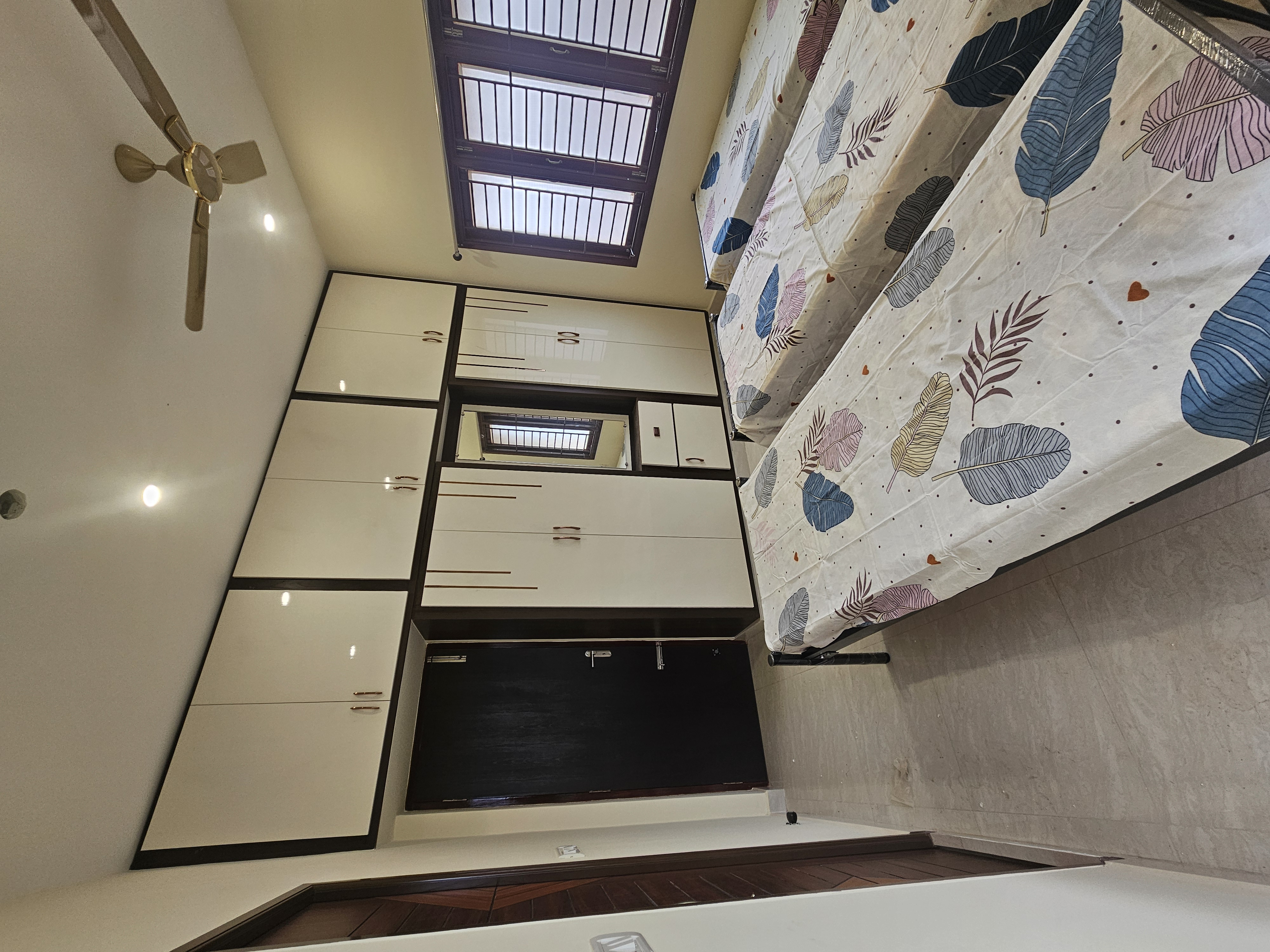 Pink Petals Womens PG Photo 3 Pink Petals Womens PG Photo 3