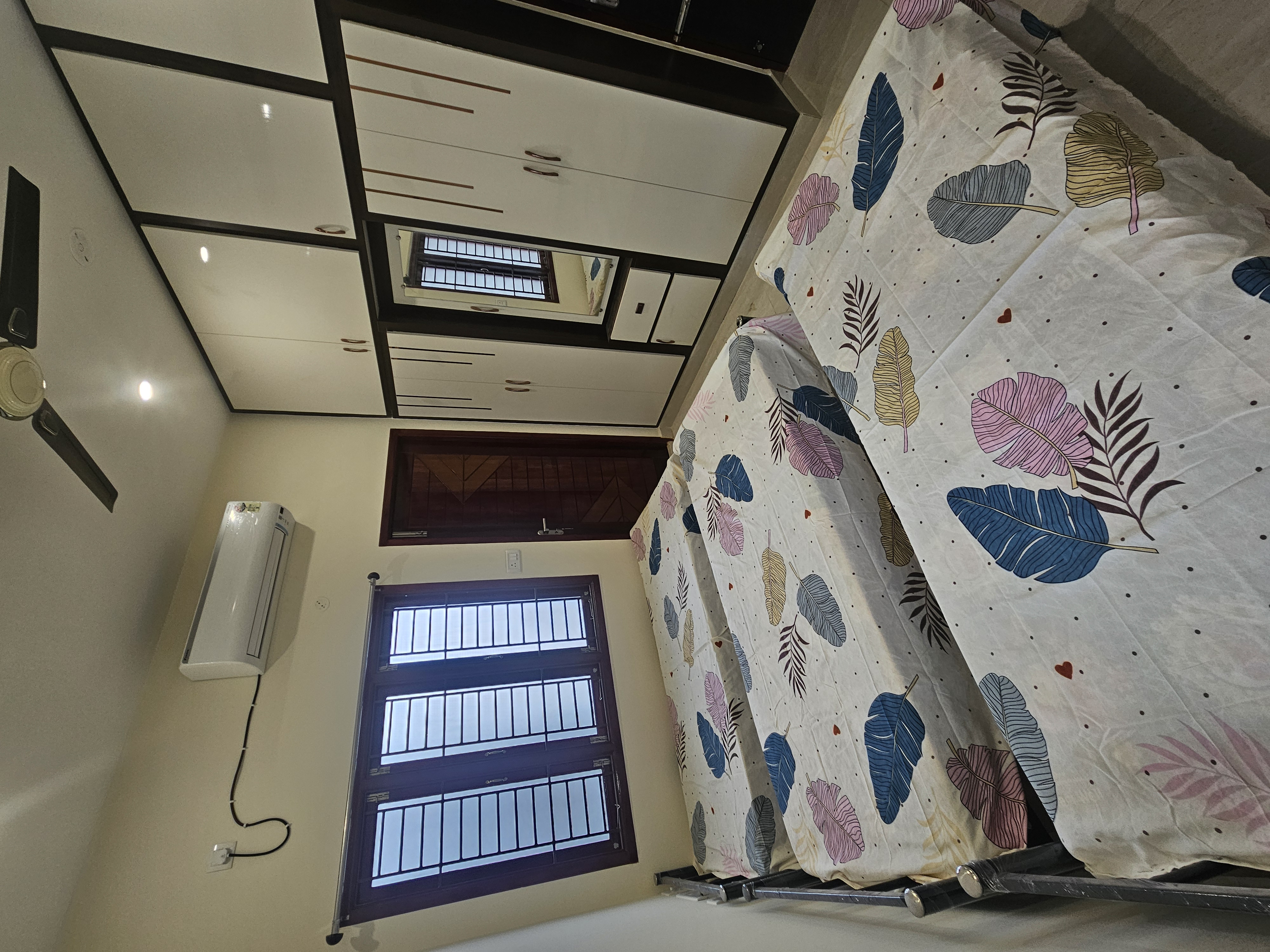 Pink Petals Womens PG Photo 4 Pink Petals Womens PG Photo 4