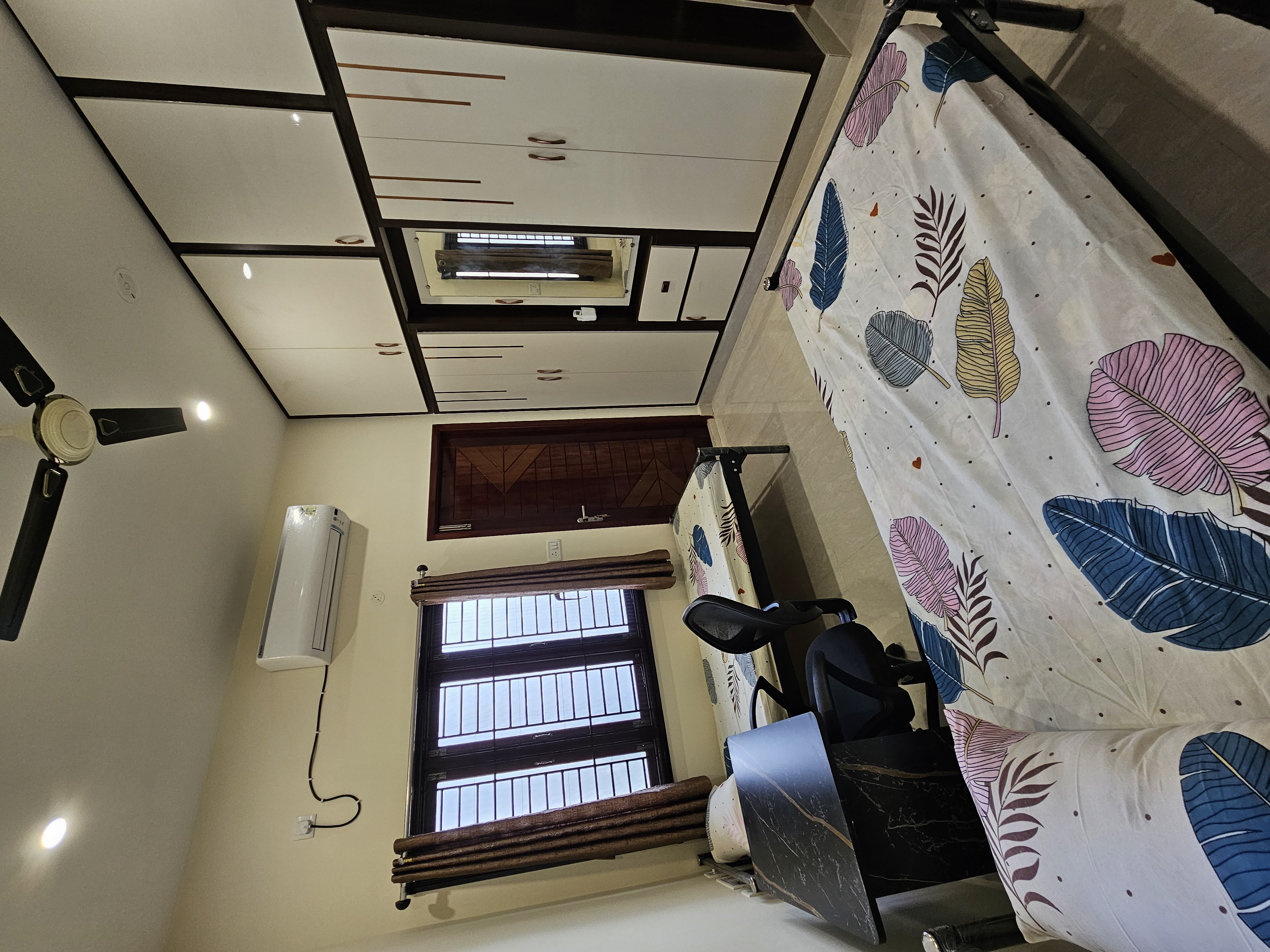 Pink Petals Womens PG Photo 6 Pink Petals Womens PG Photo 6