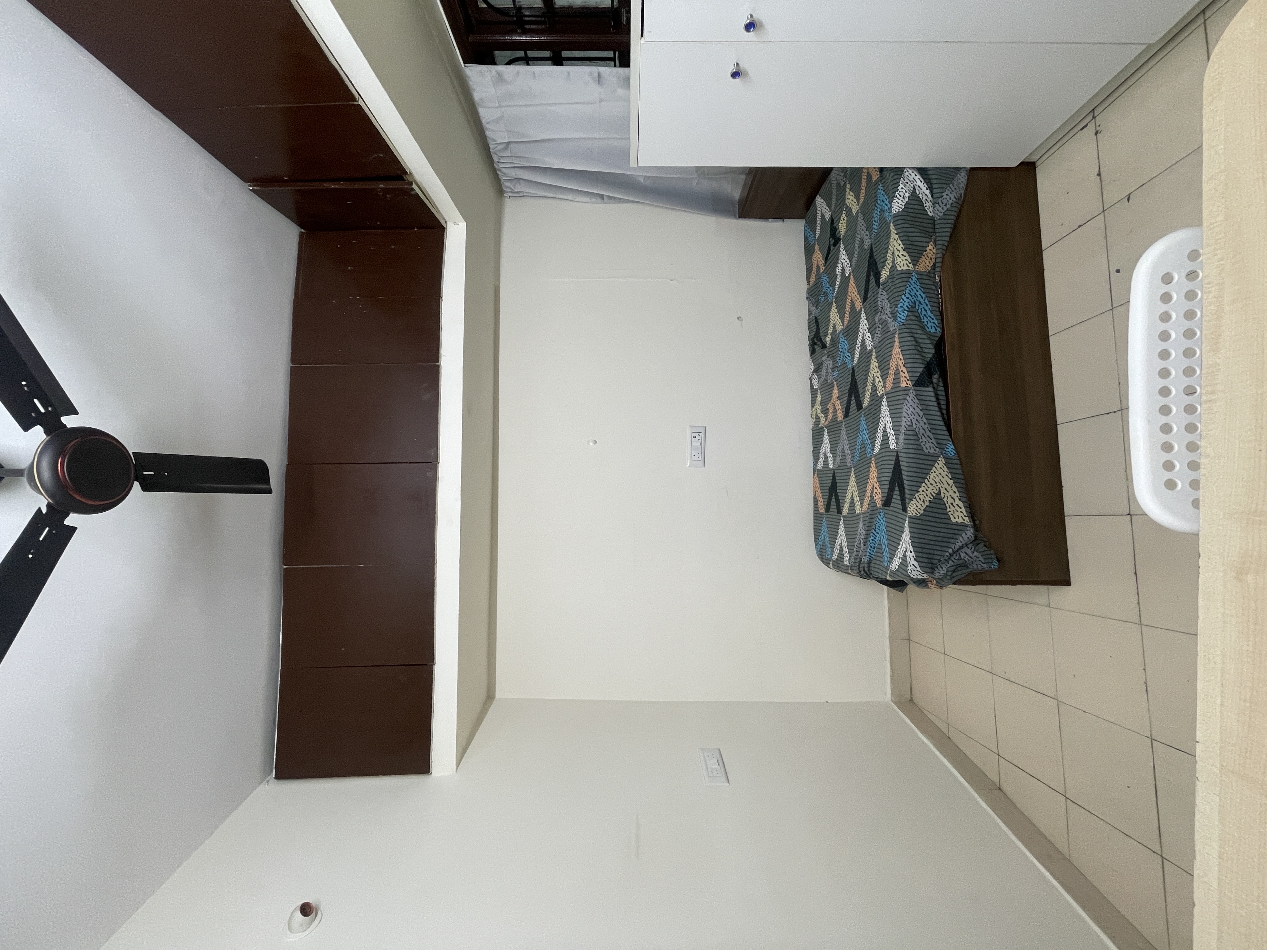 Pg In Richmond Town  Photo 1