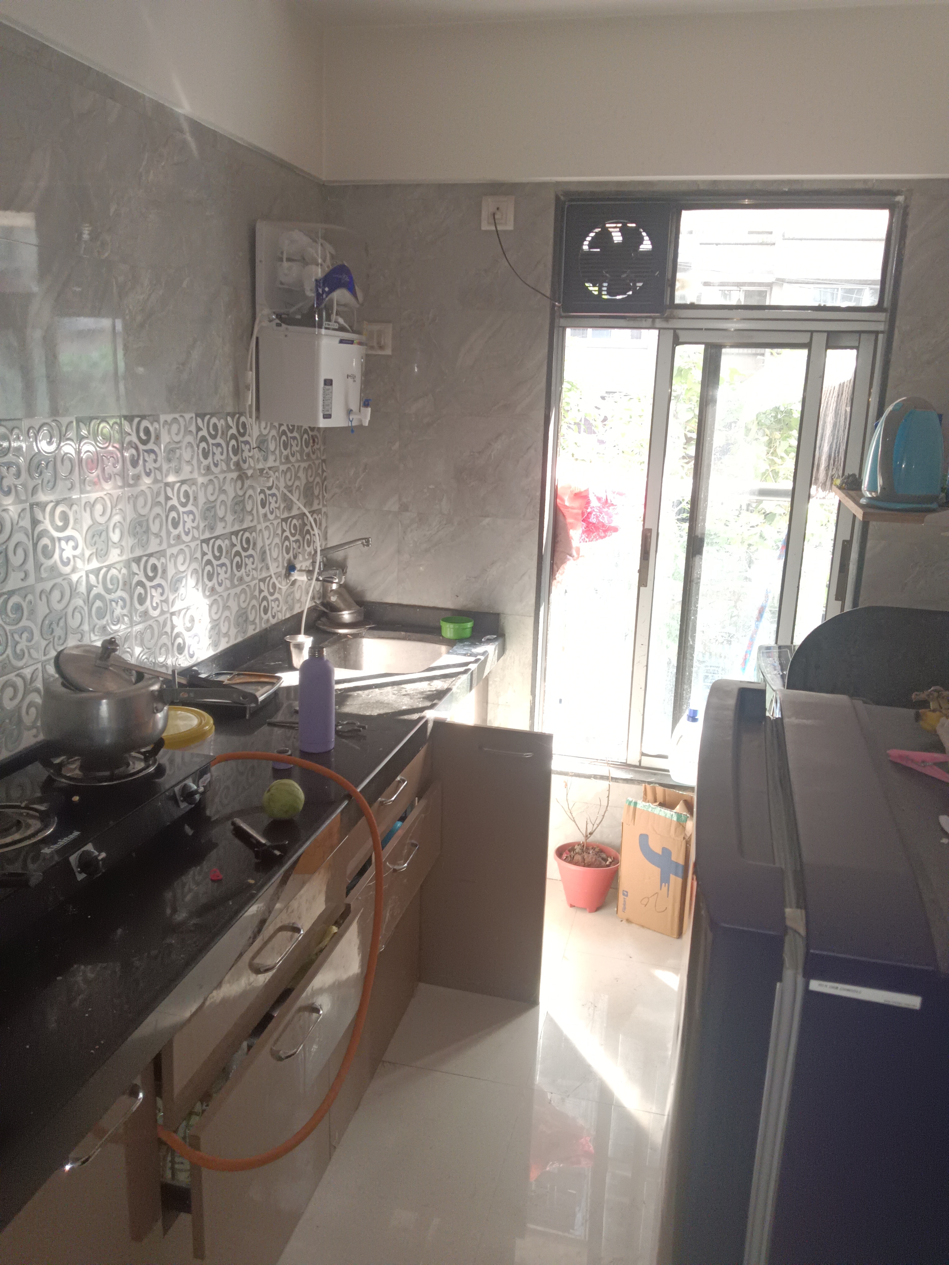 SIGNATURE 204 VIKHROLI - Image 2