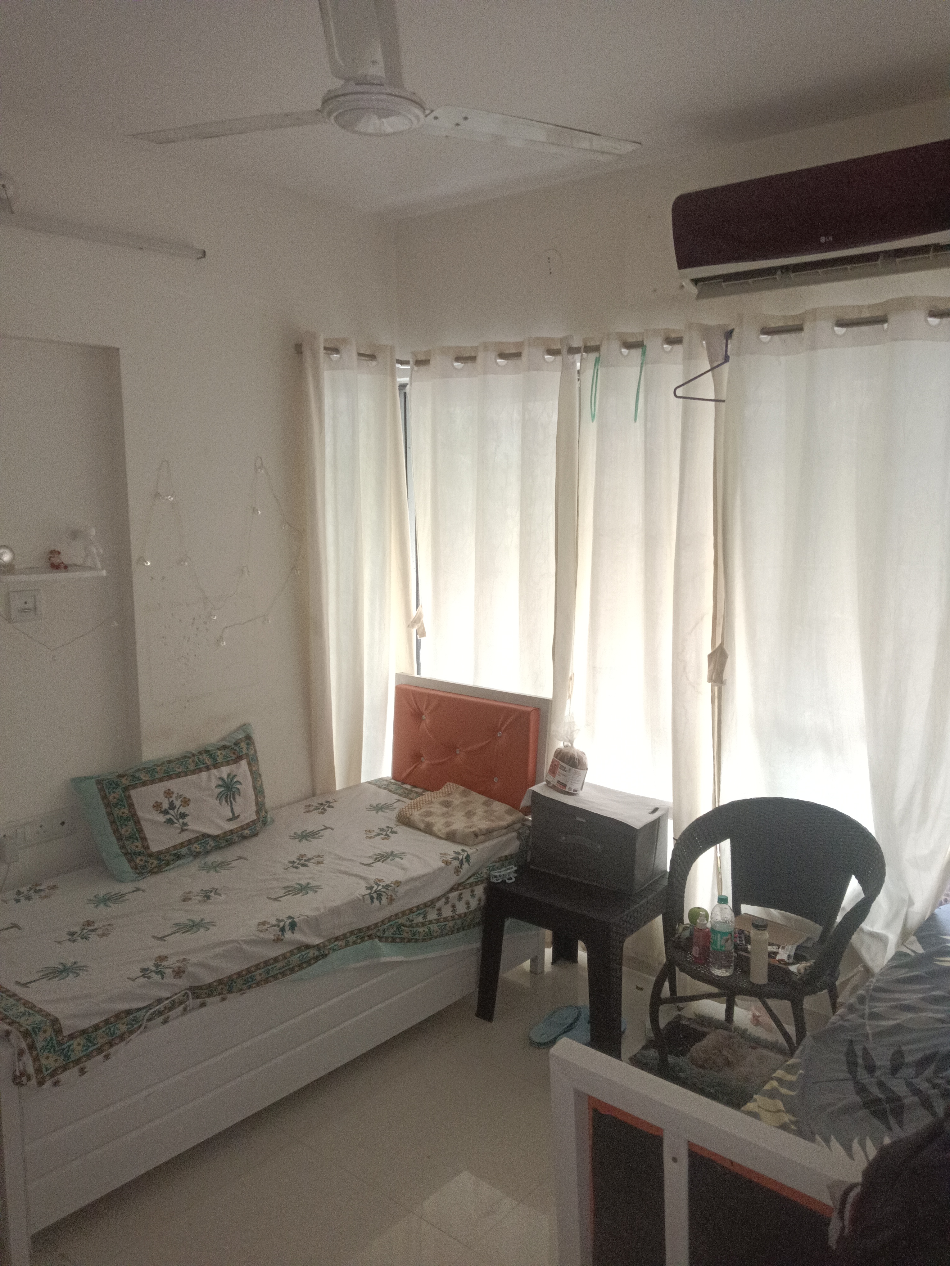 SIGNATURE 204 VIKHROLI - Image 4