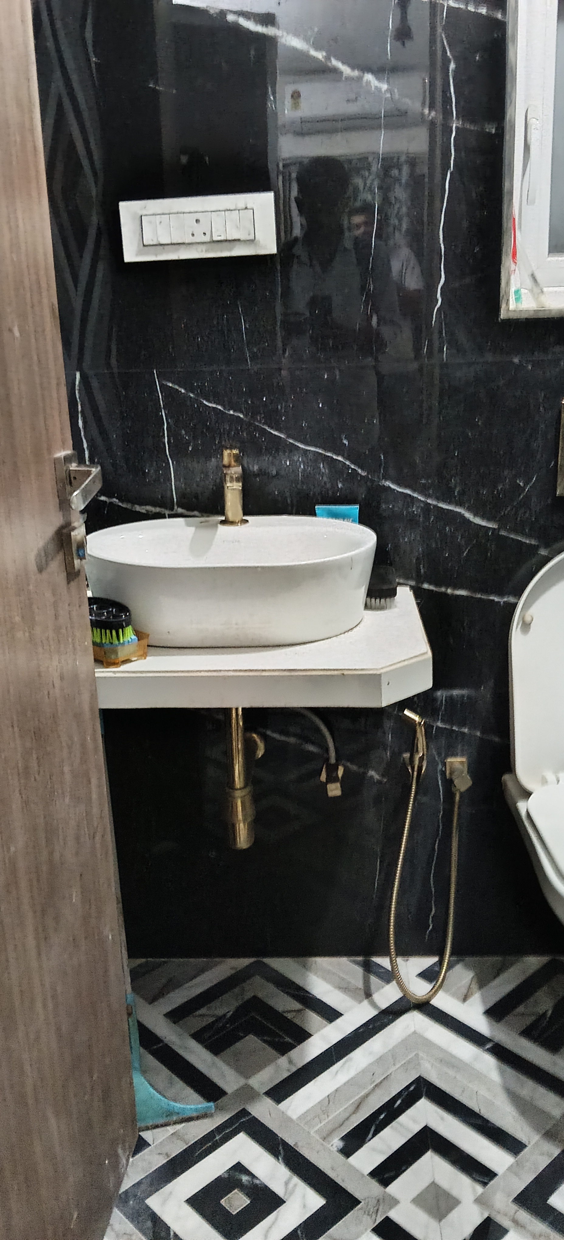 Mass U Foria E 401 KURLA - Image 3