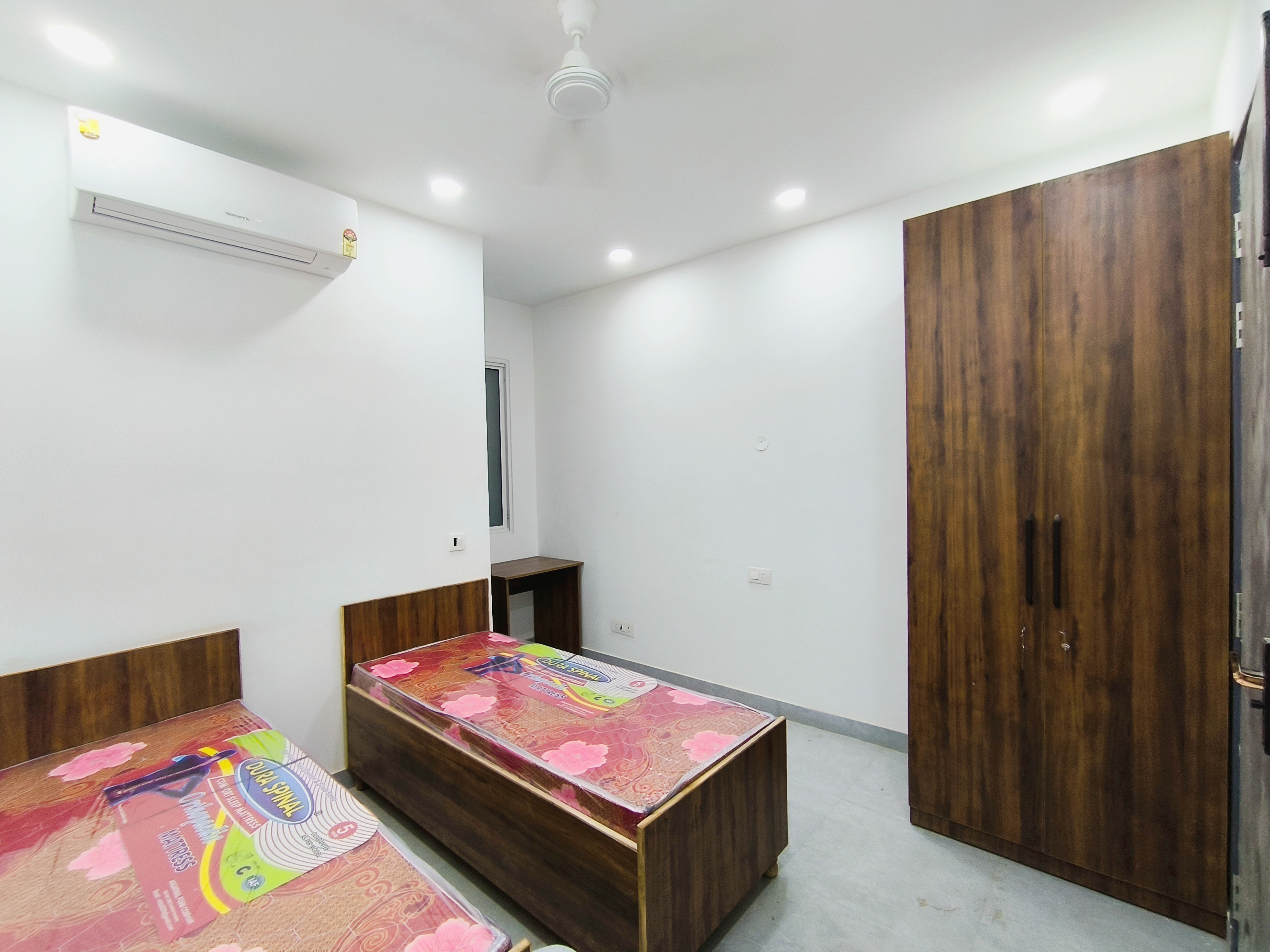 EcoHome Dreamers - Image 3