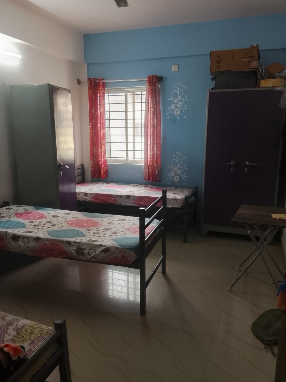 Vilaasa A Hoodi - Image 4