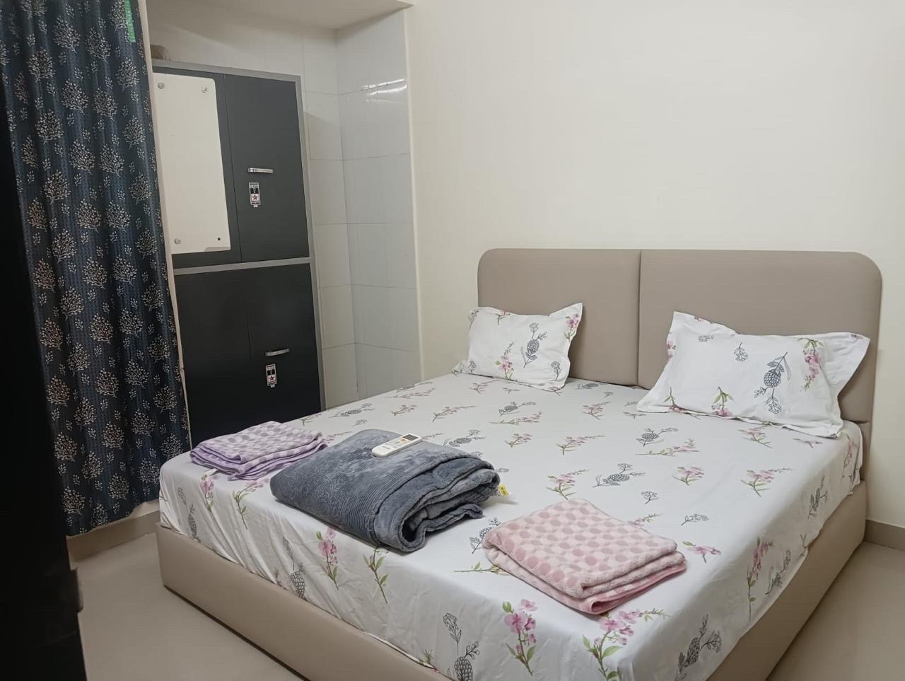Madhavi Niwas 12-3rd floor-9524 photo 9