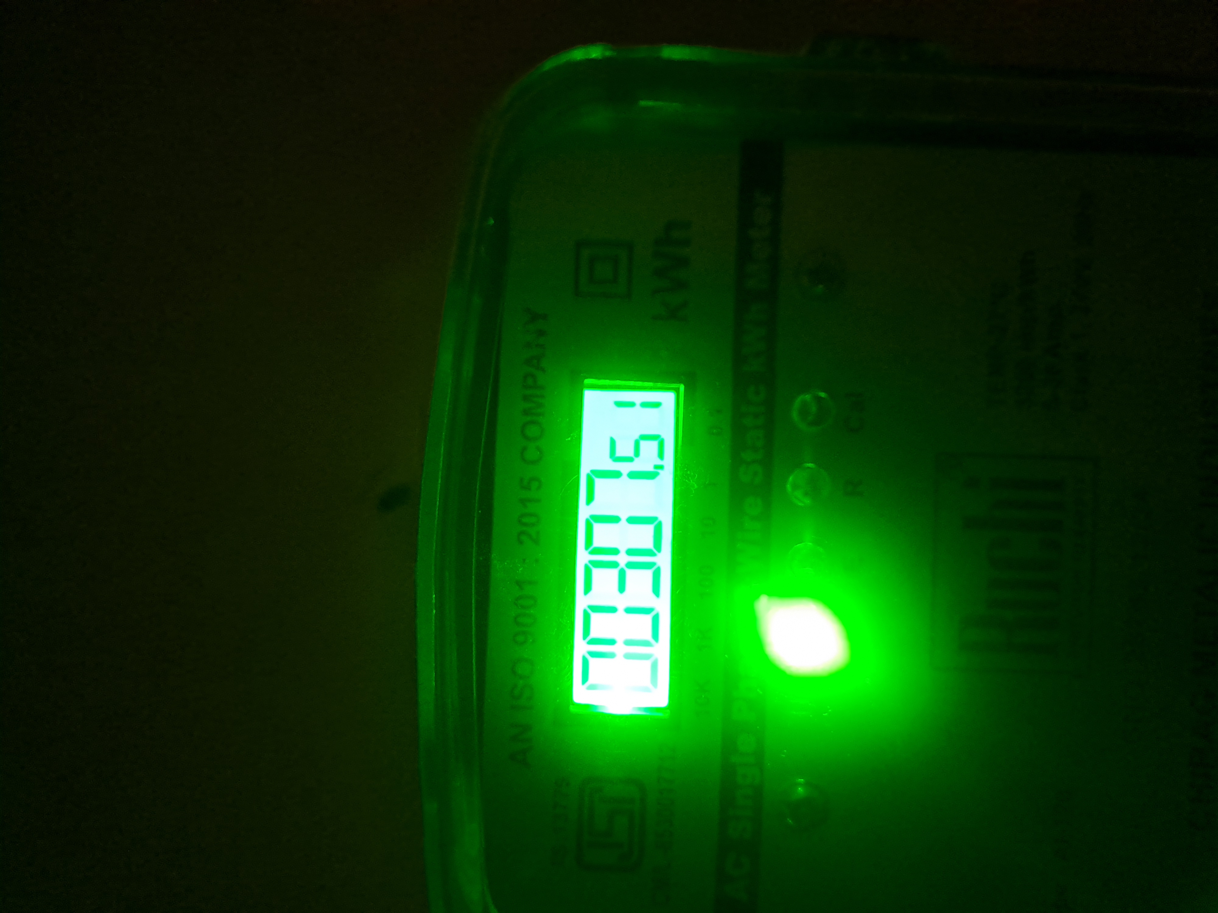 A- 402 CELIBRITY OURA  Photo 1