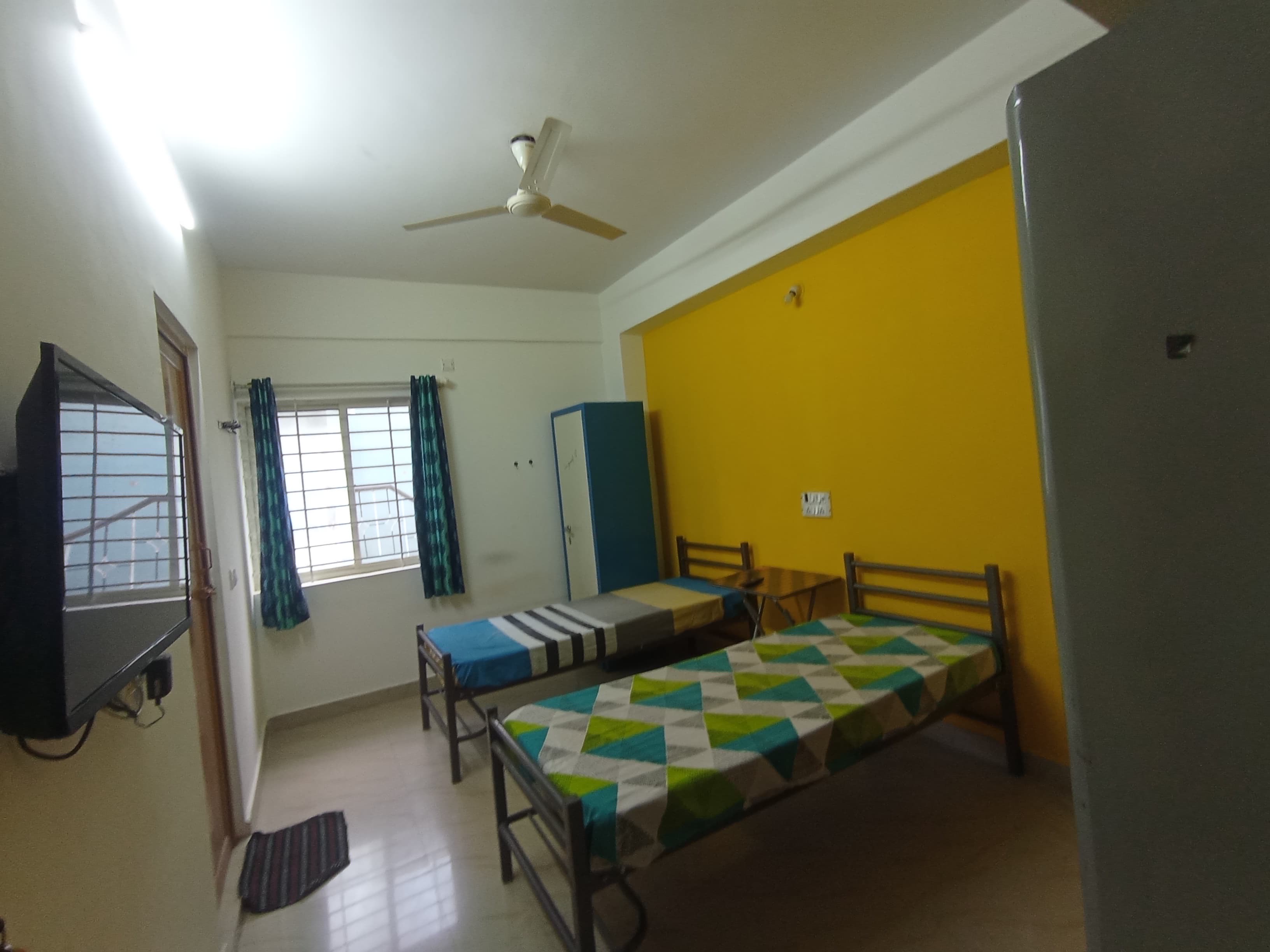 Vilaasa A Hoodi - Image 11