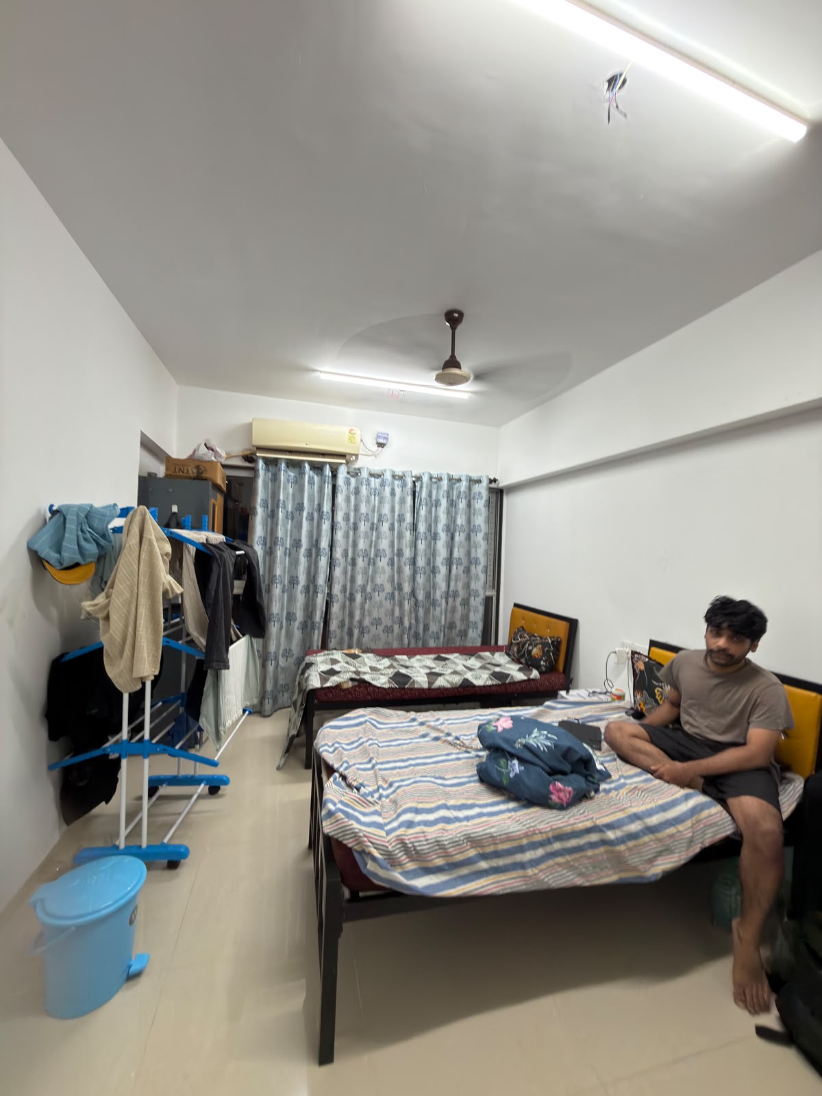 MASS METROPOLIS C301 KURLA BOY'S - Image 1