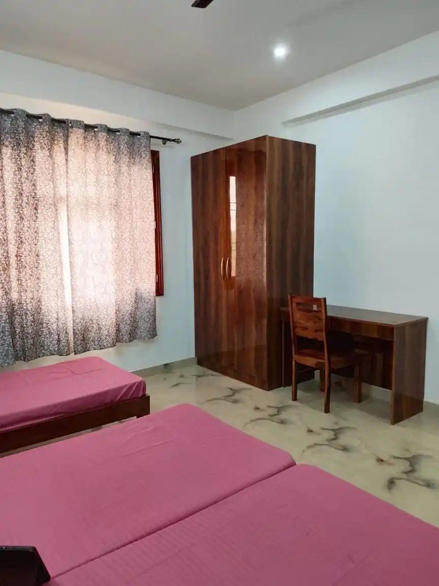 OTO ROYAL WIN 2 Photo 1 OTO ROYAL WIN 2 Photo 1