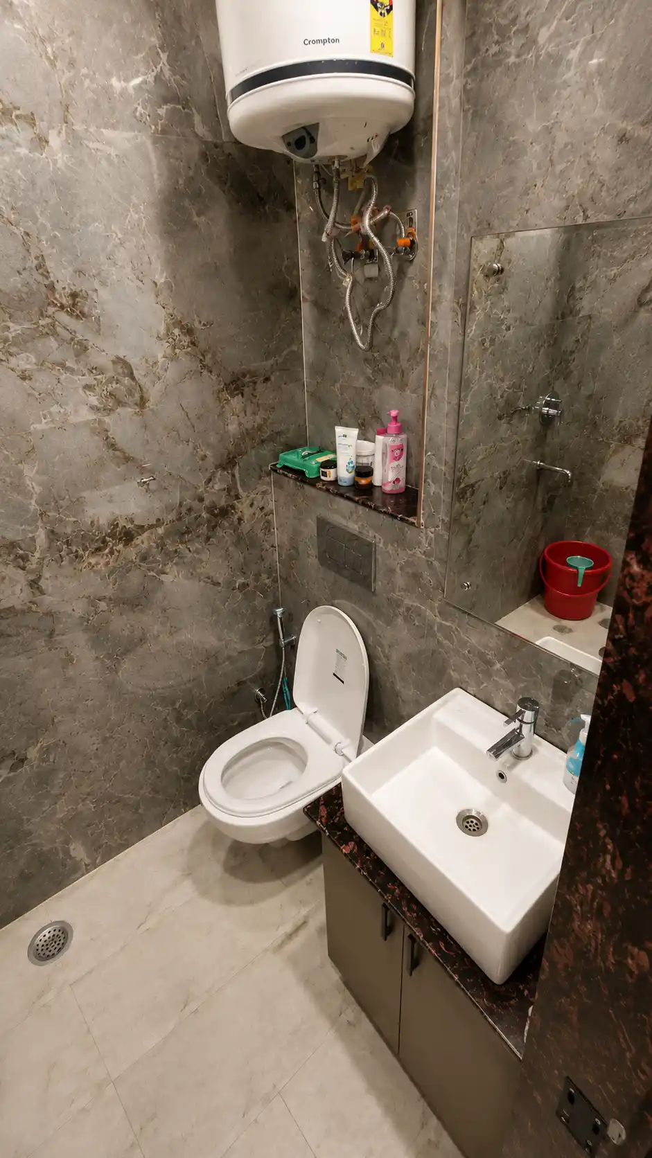 BMB- Daisy House - Image 9