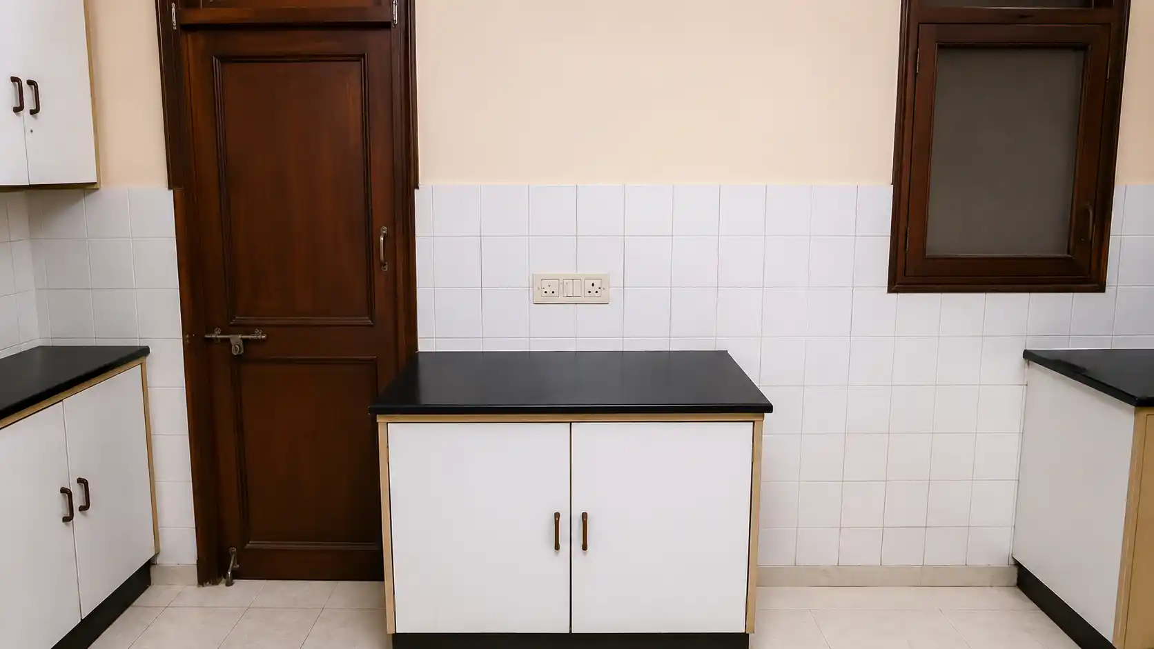 BMB-Rose House - Image 7