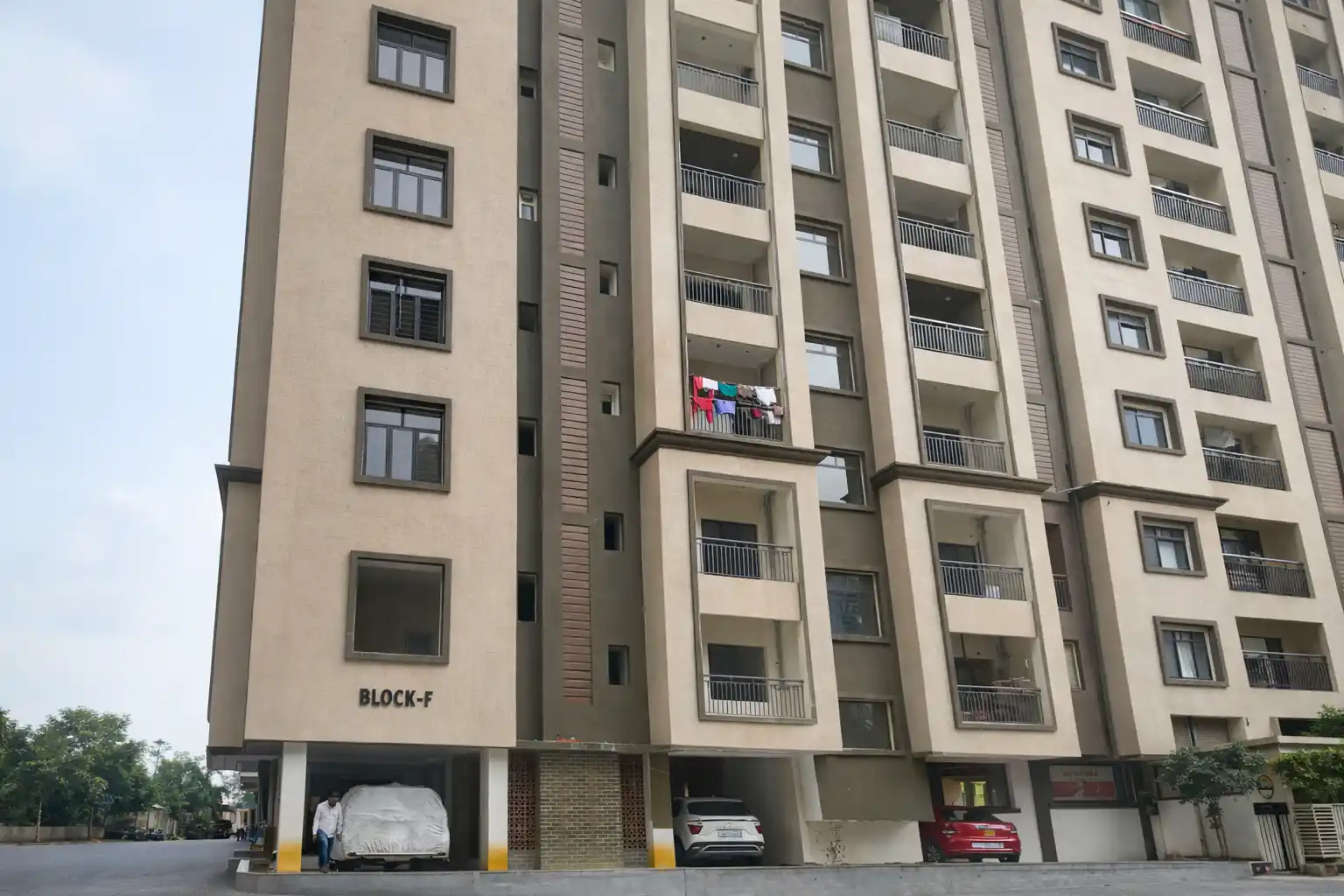 A05 [403 F-Gauri Heritage] - Image 1