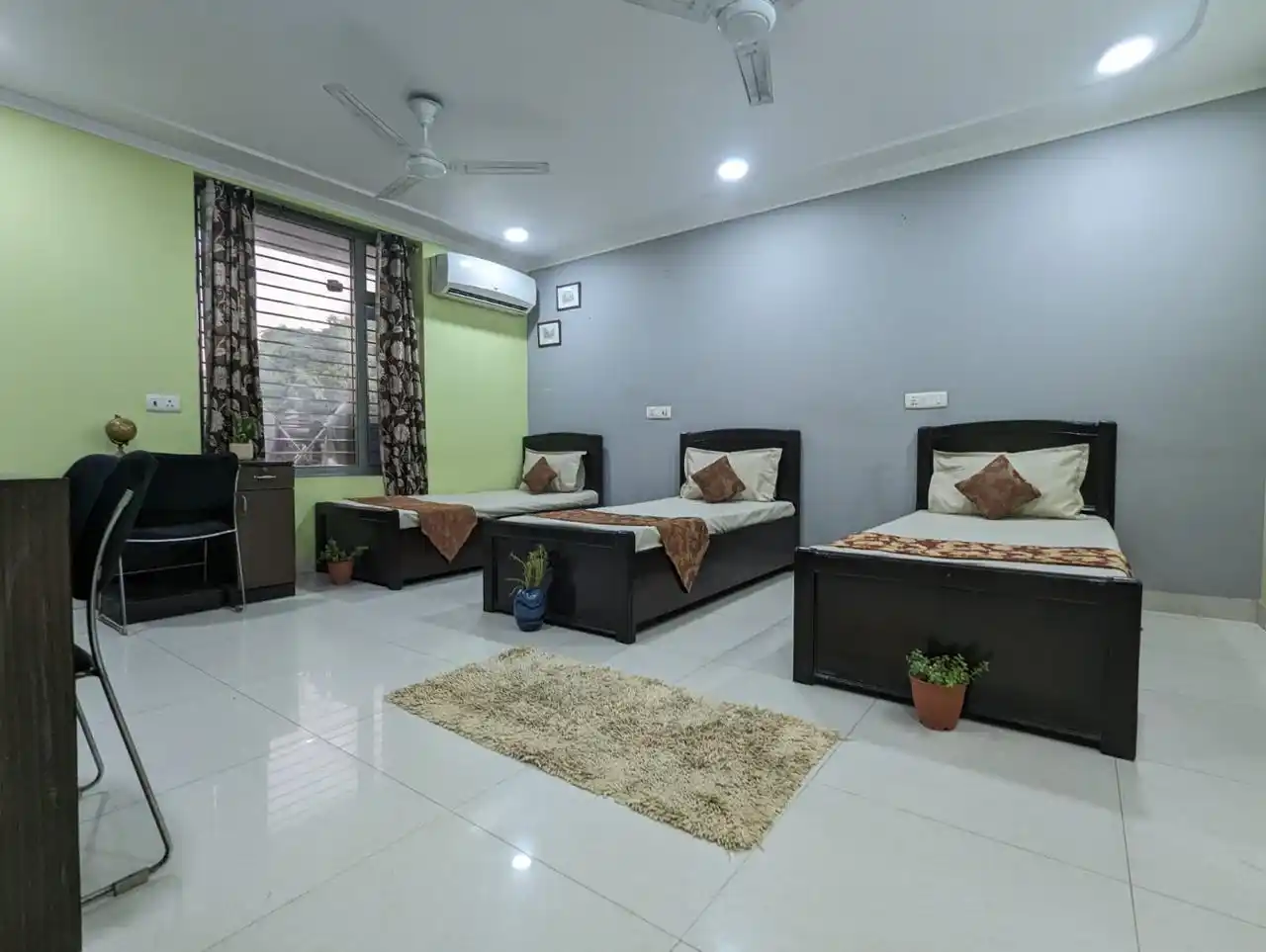 Genz Homes 5UB  Photo 2