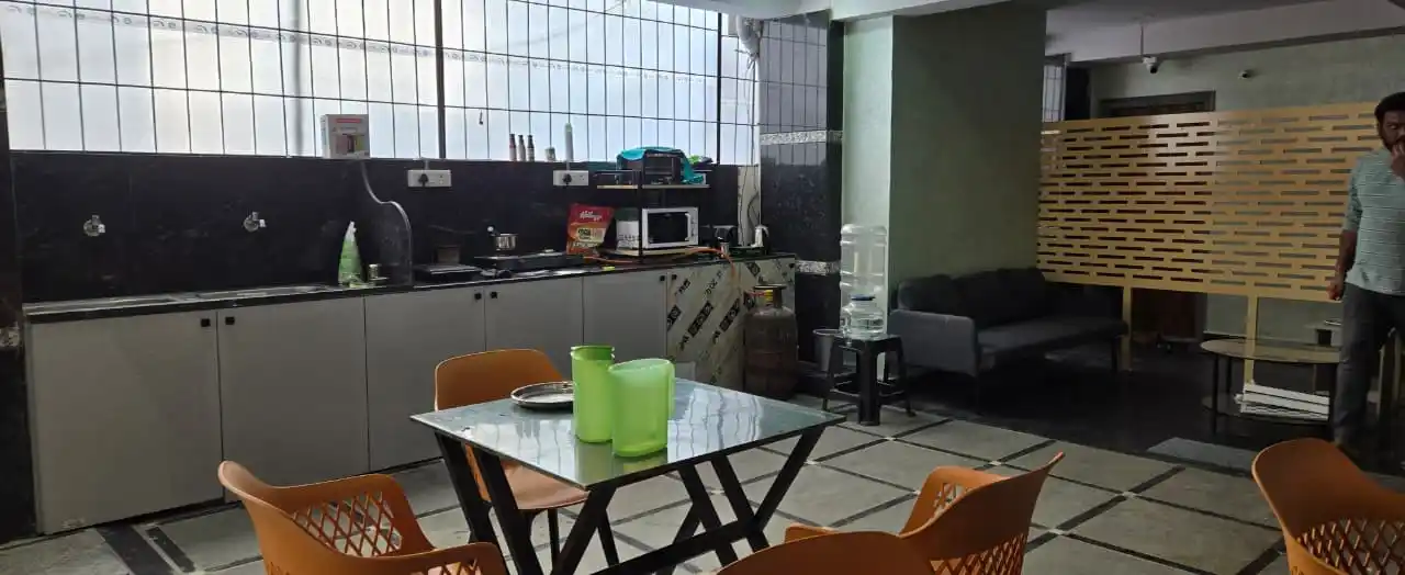 Stoneroof PG-Women's - Image 2