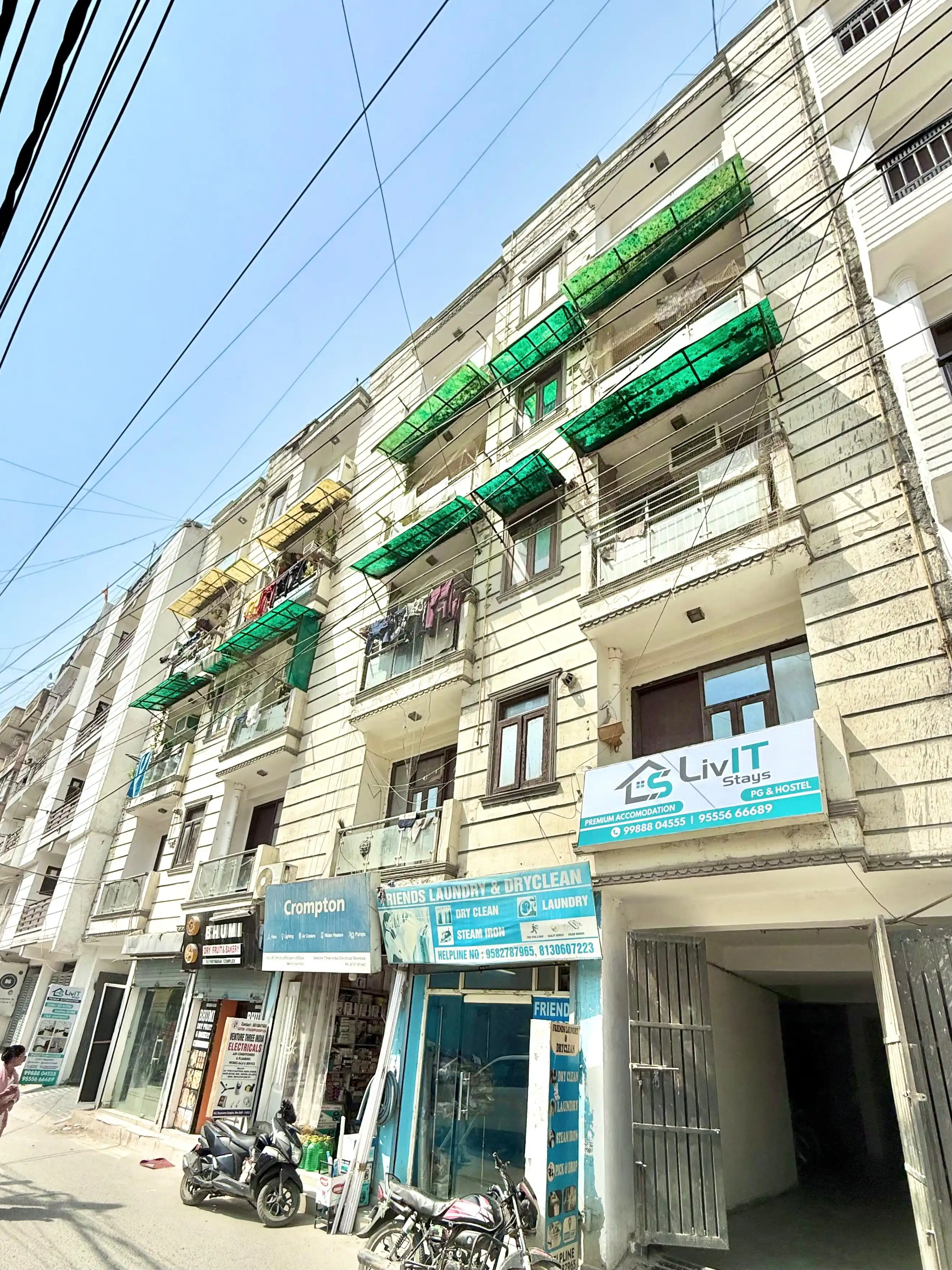 Livit Stays Platinum Photo 2