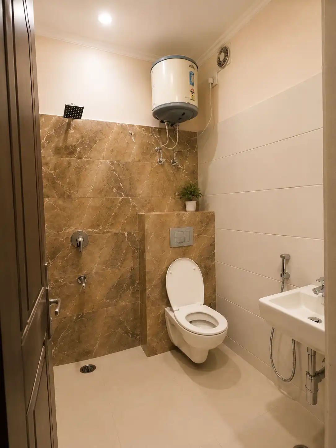 C-2412 Photo 2