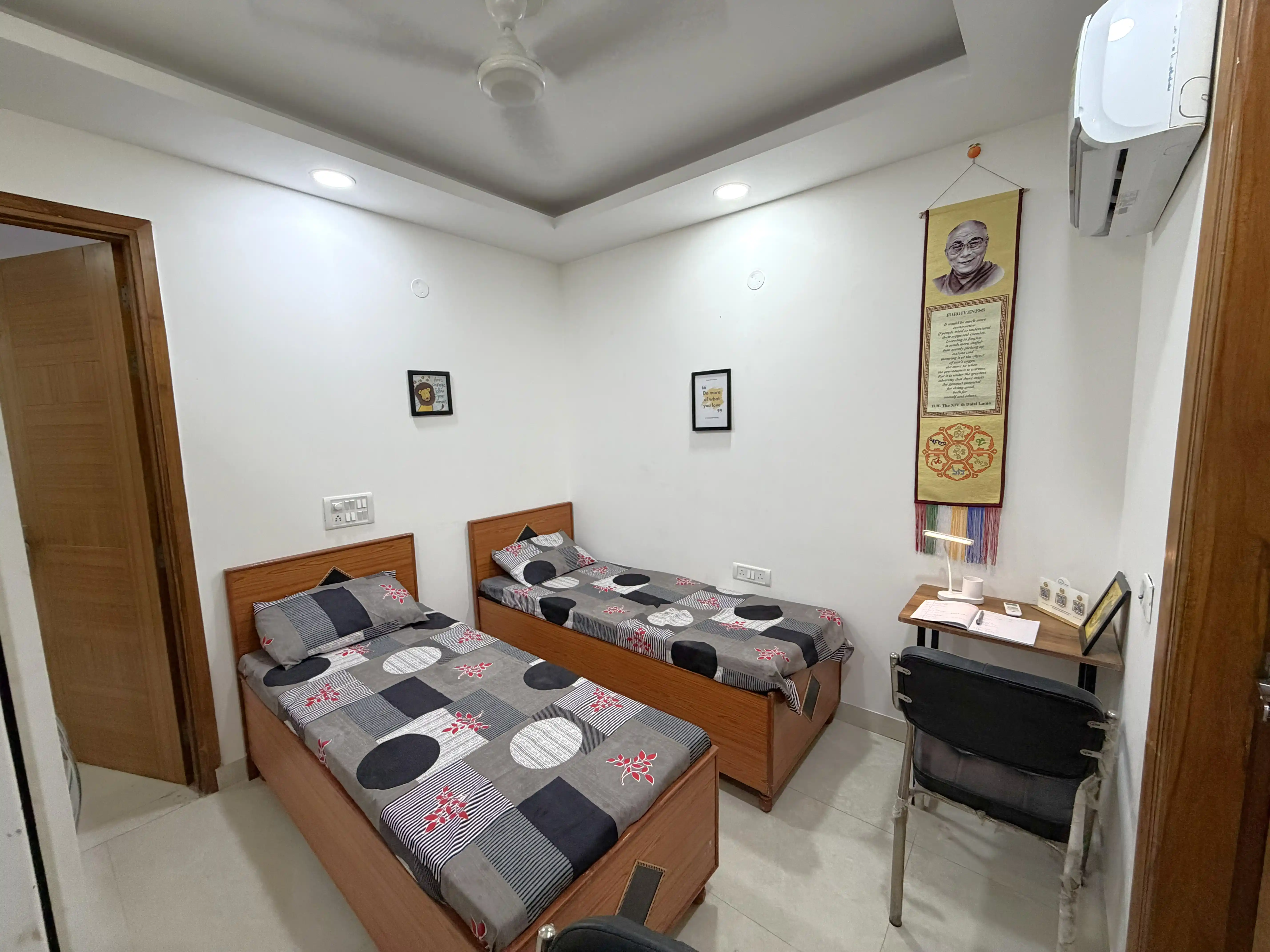 Lakshmi Niwas - Image 1