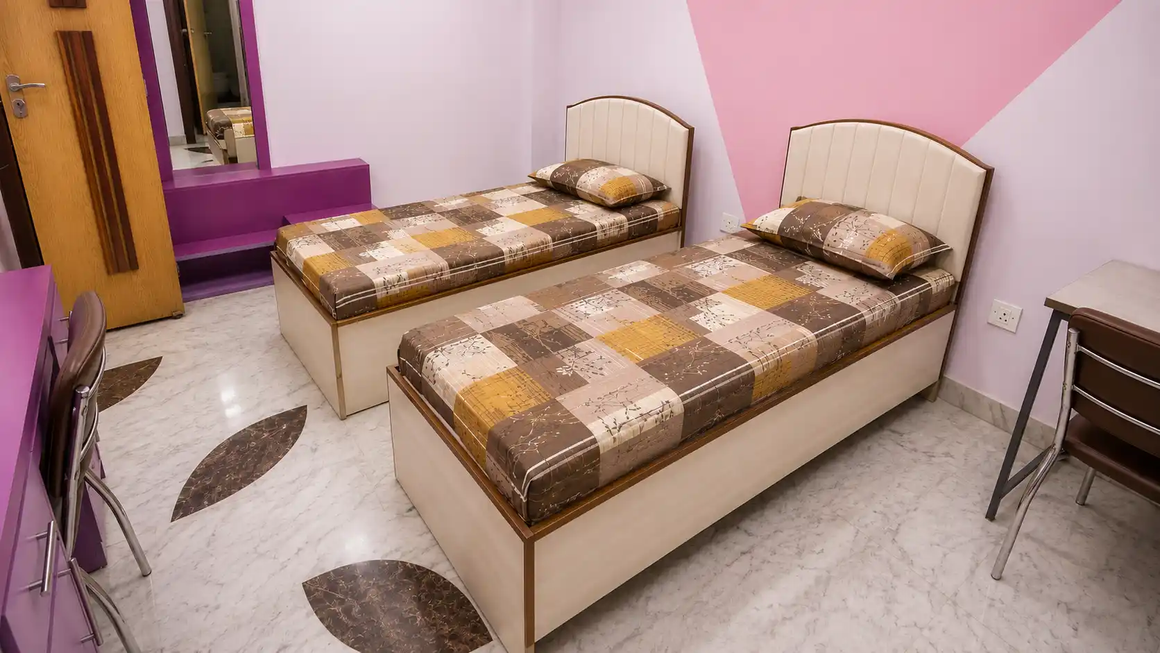 BMB-Tulip House - Image 6