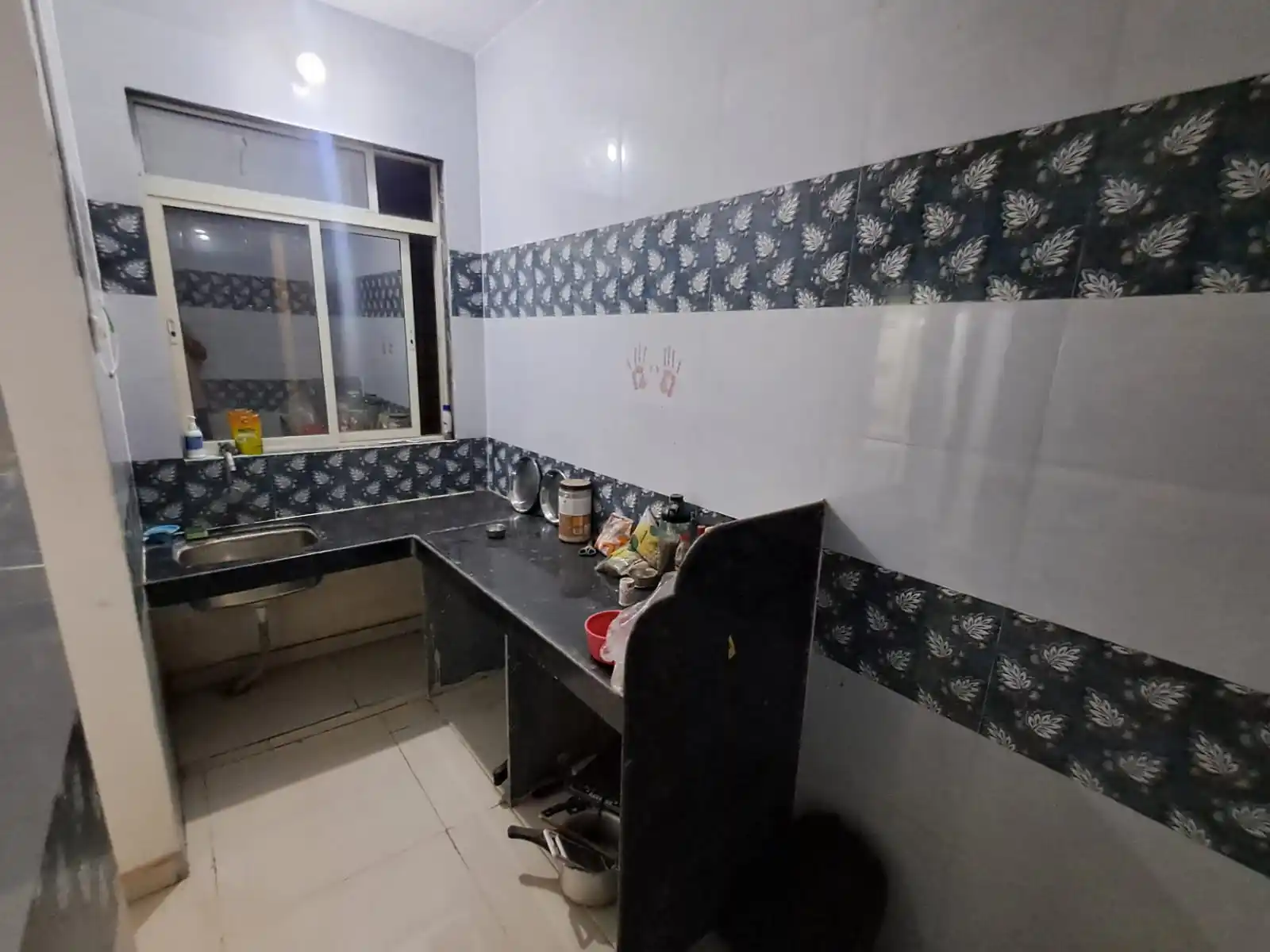 EASEE INN GHANSOLI - Image 10