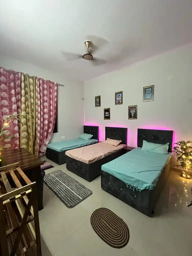 LUXO PG Sec 121 Photo 6 LUXO PG Sec 121 Photo 6