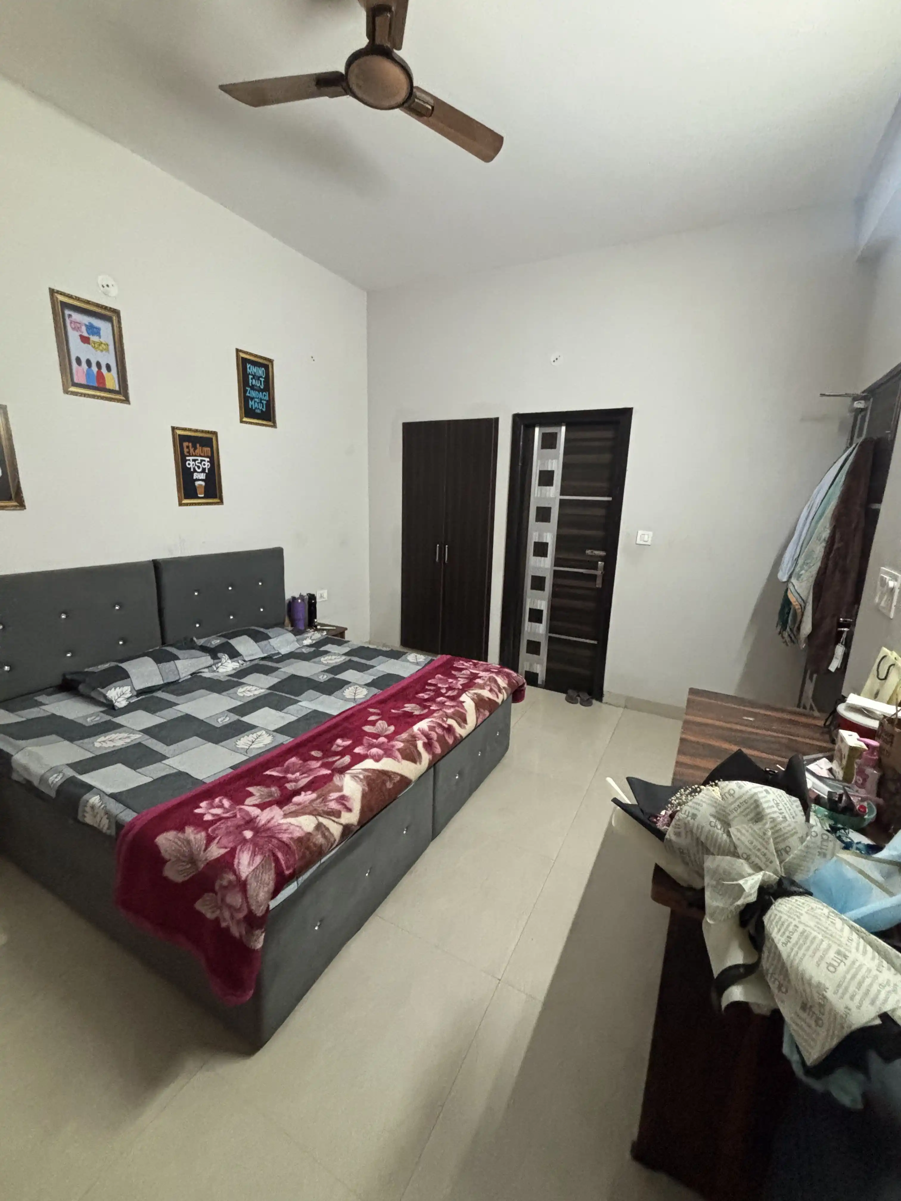 LUXO PG Sec 121  Photo 1