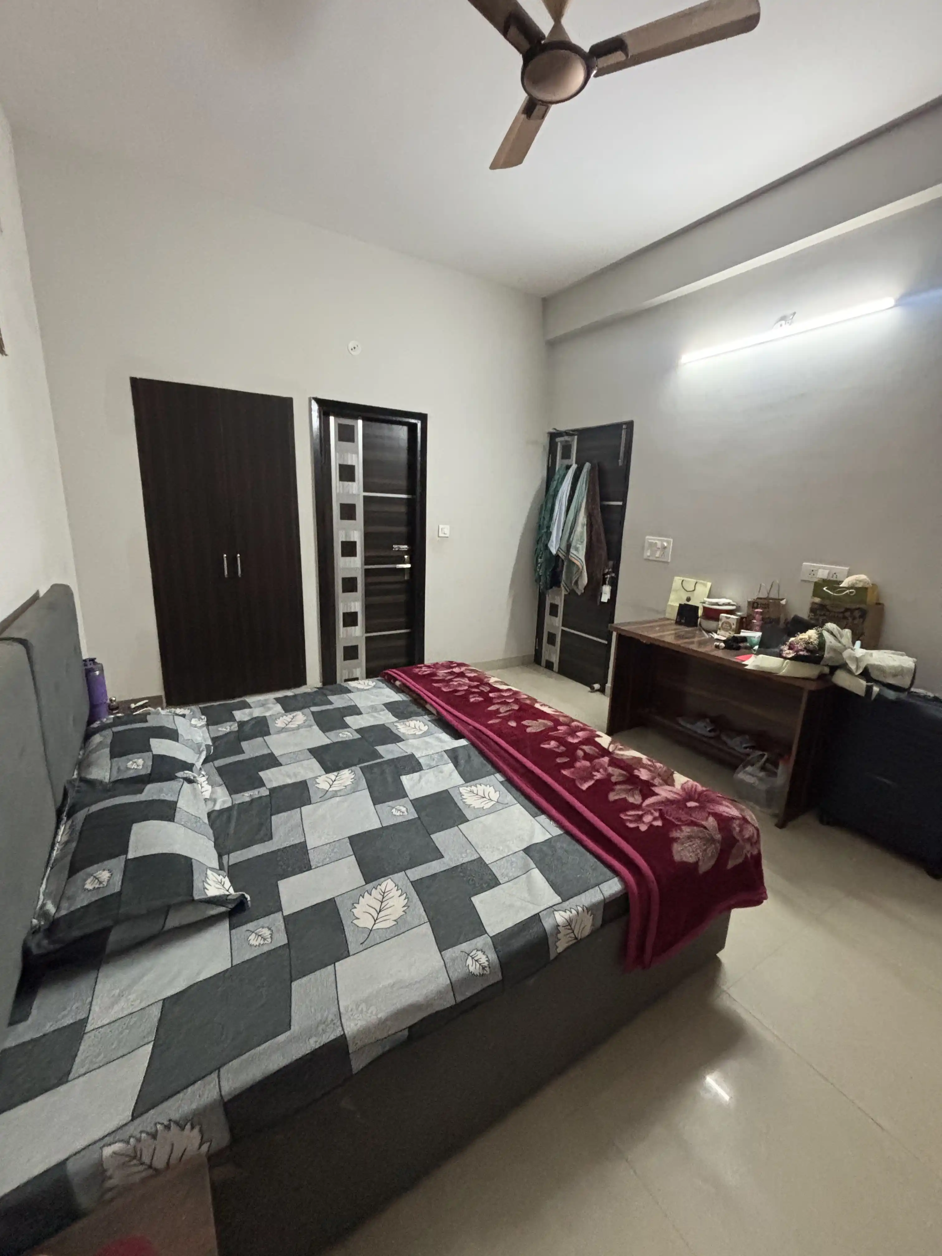 LUXO PG Sec 121  Photo 2