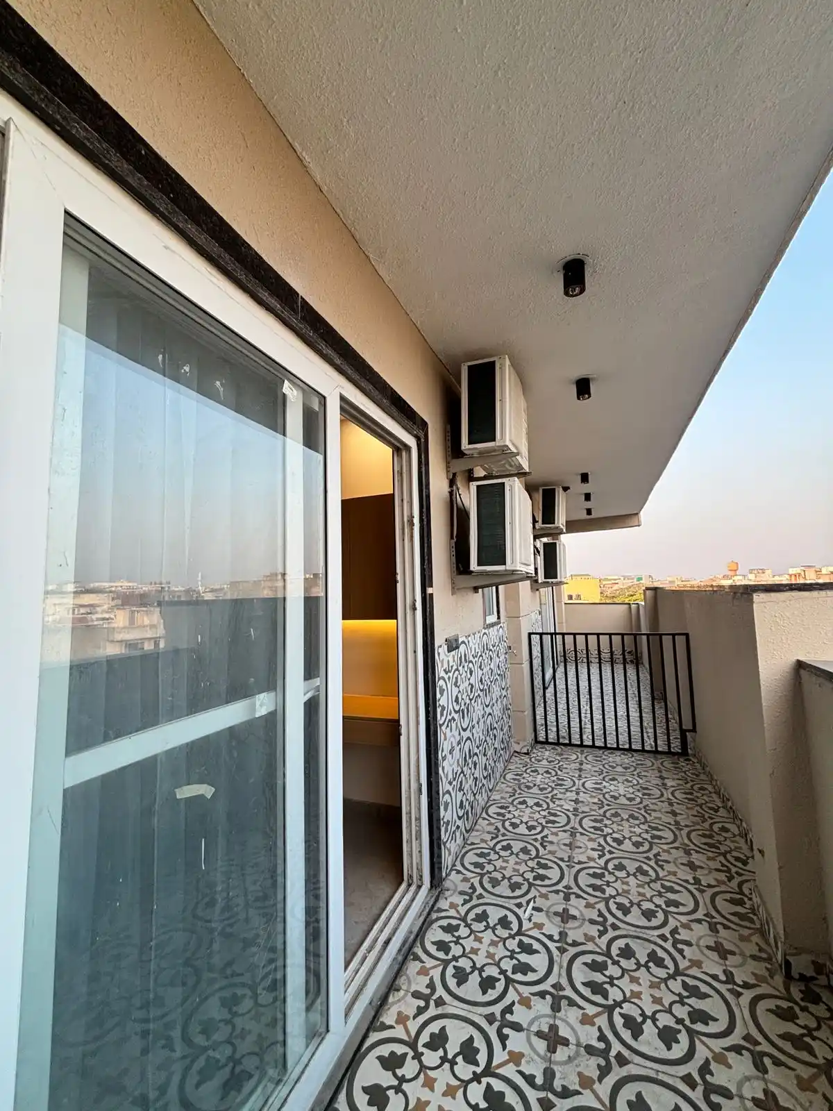 homeCLONE T23/12 - Image 13