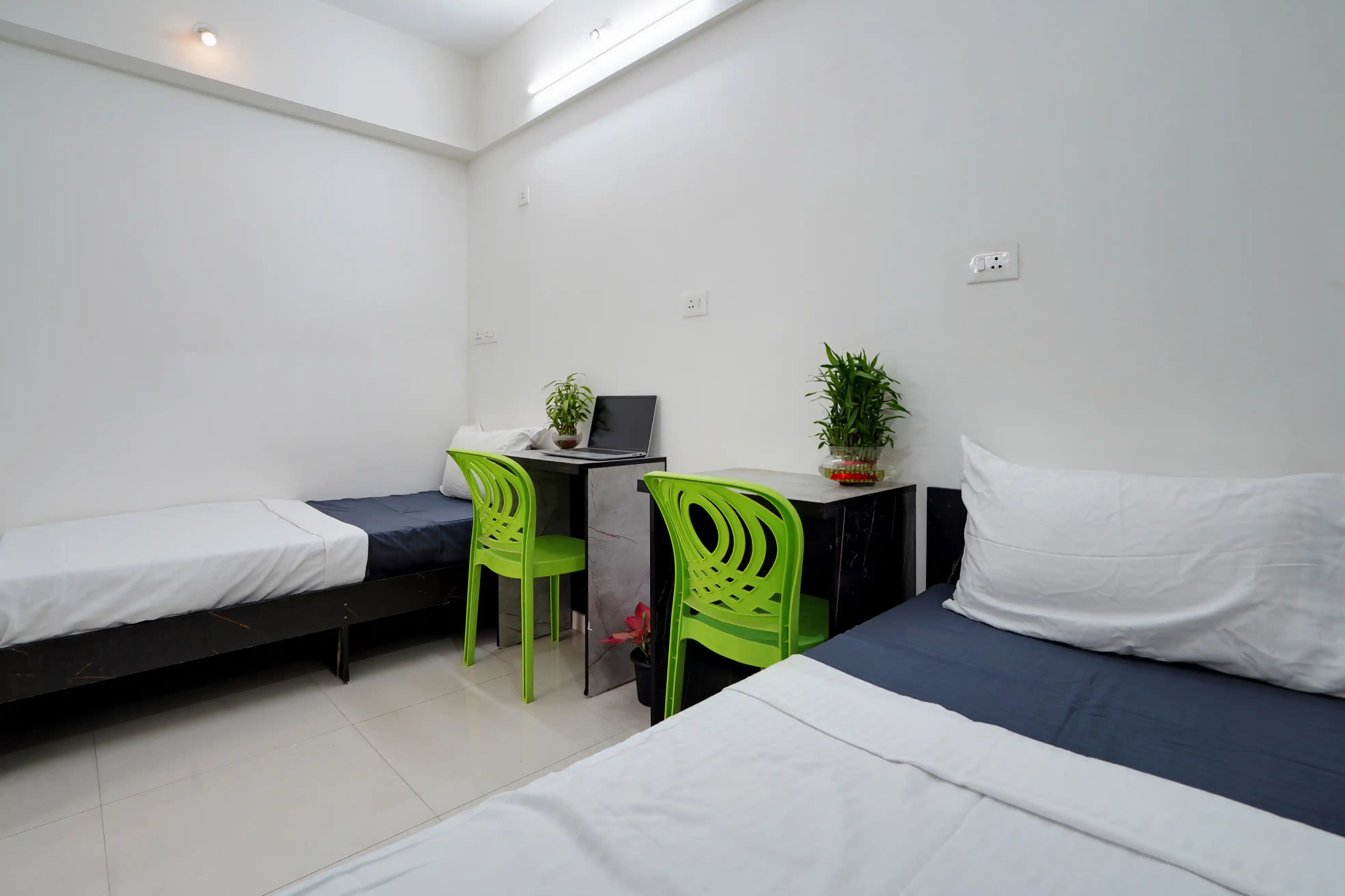 Krushnakunj Hostel 2 Photo 4