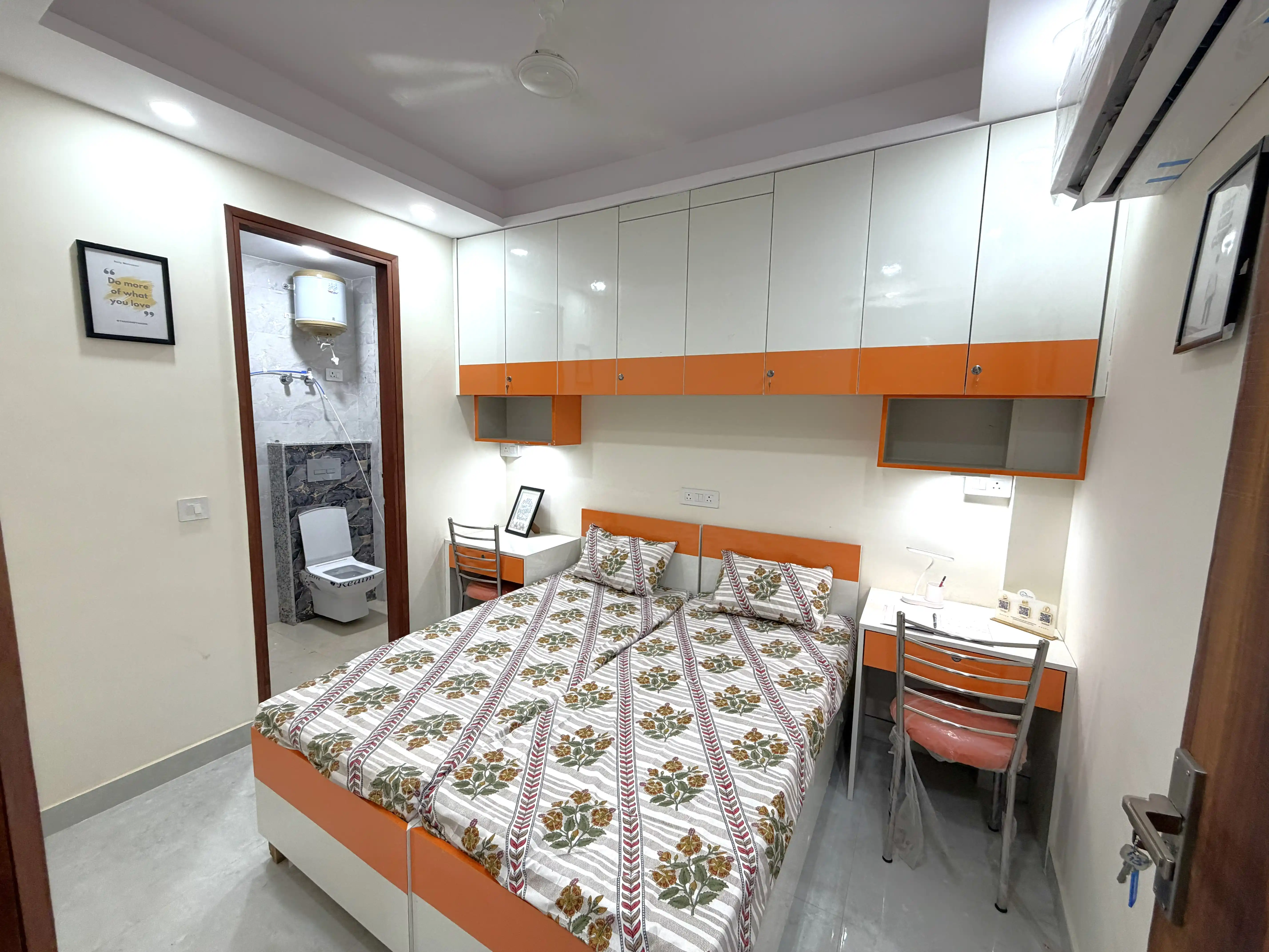 Gayatri PG - Image 4
