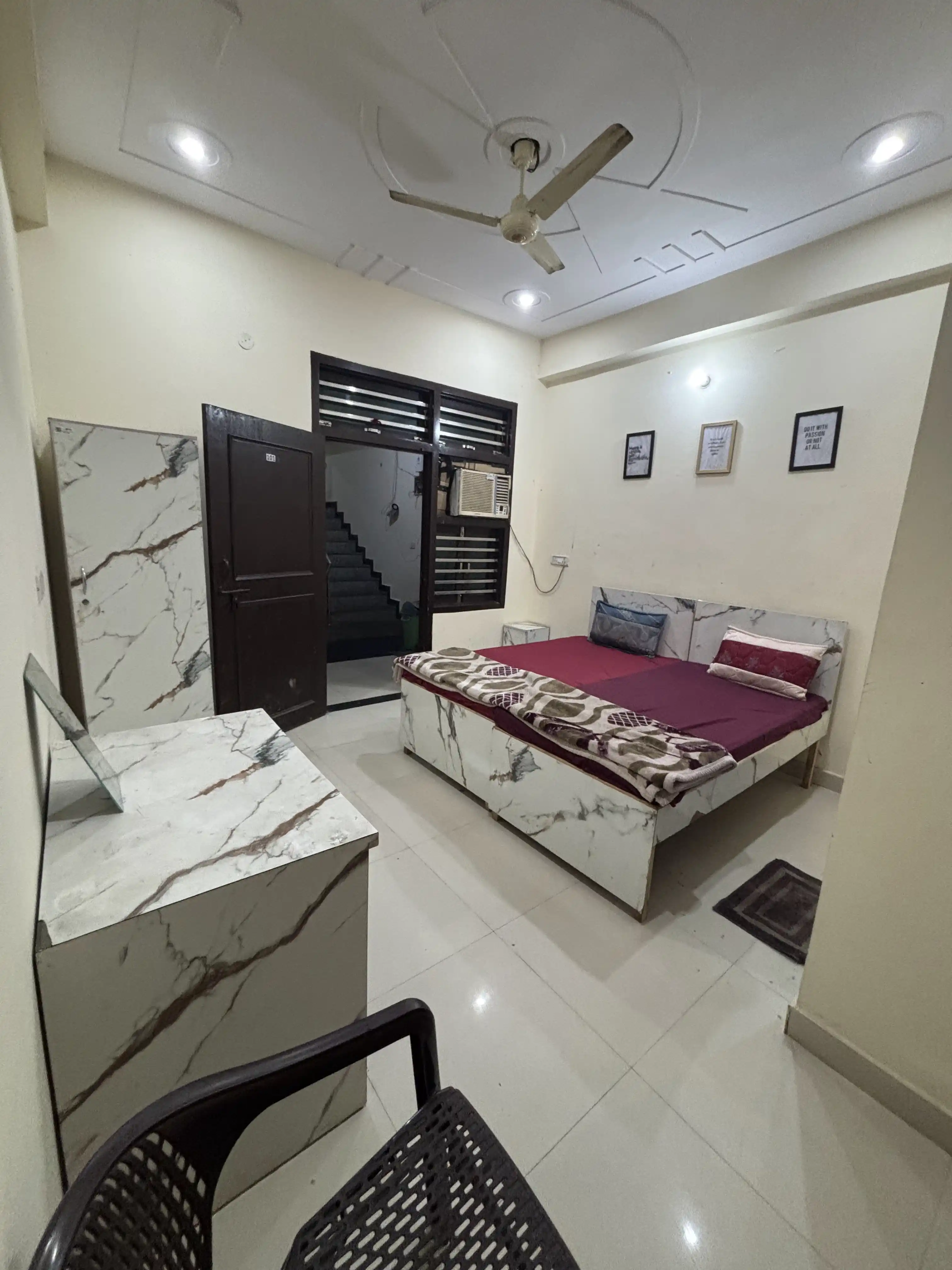 Luxo PG Sector 68 Garhi  Photo 2