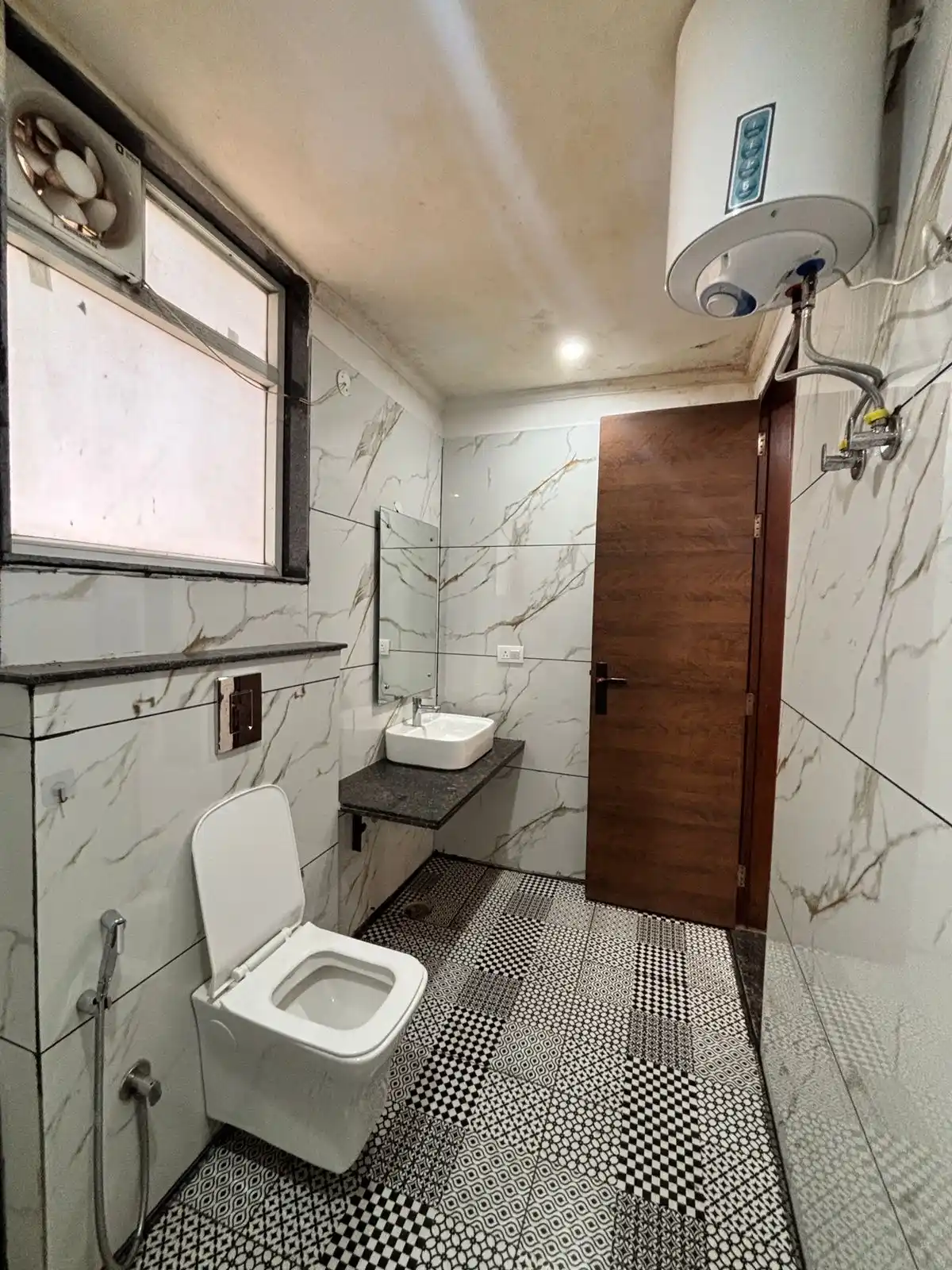 S27/2 DLF PHASE 3 Gurugram - Image 10