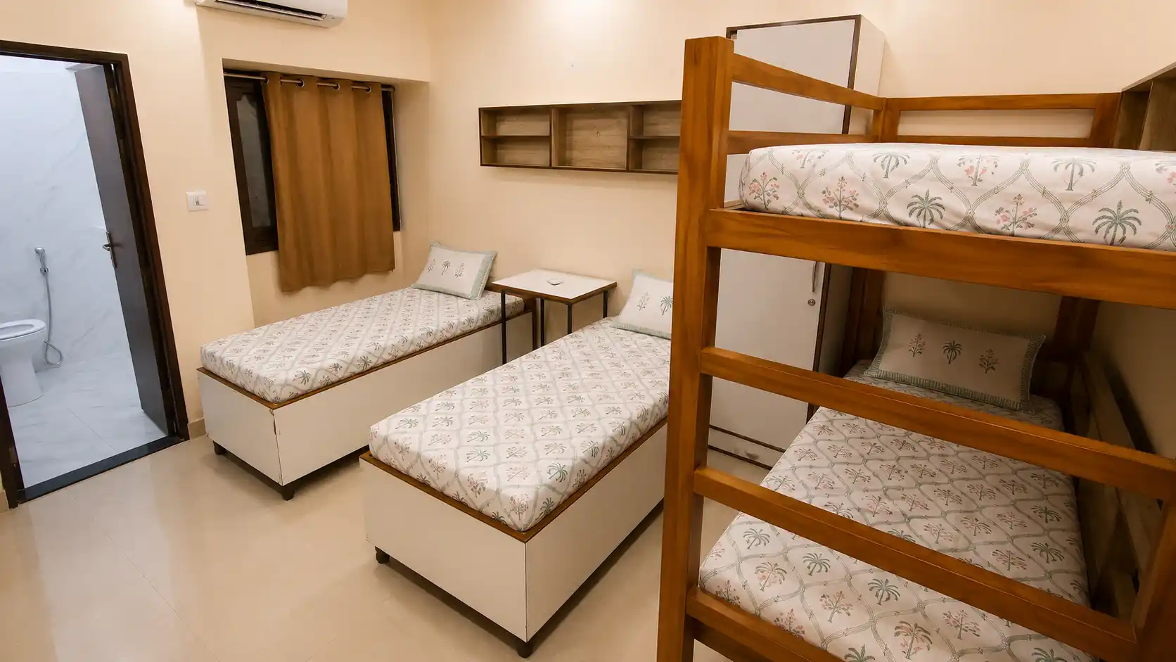 BMB-Aster House - Image 1