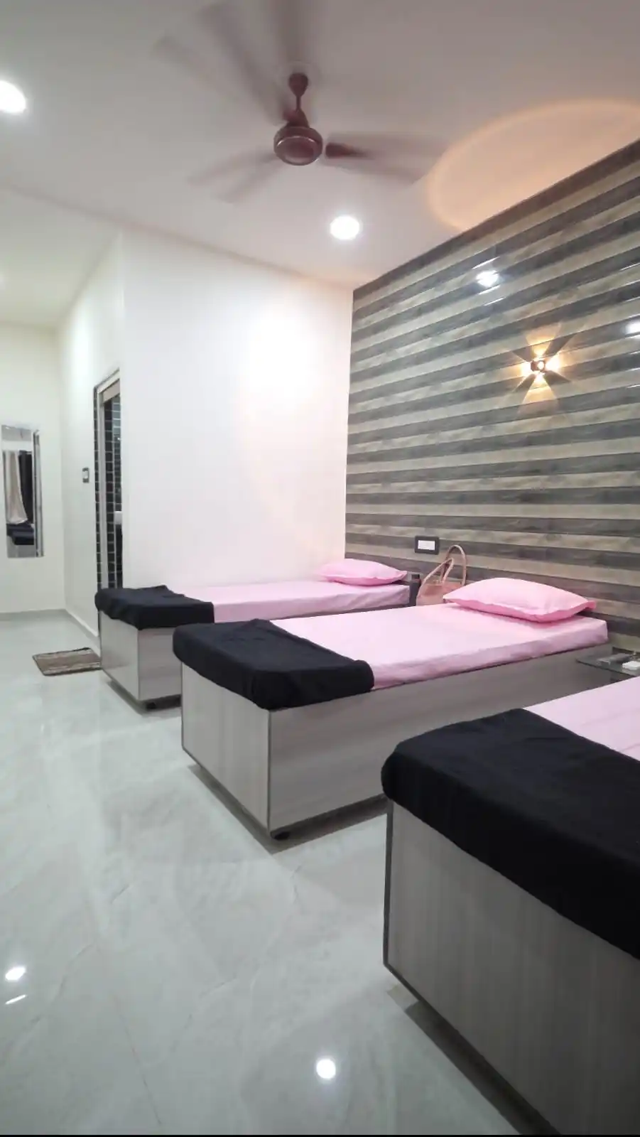 The Winds by Dice Hostels - Image 4