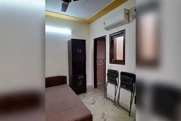 YASH PG VISHNU NIWAS - Image 1