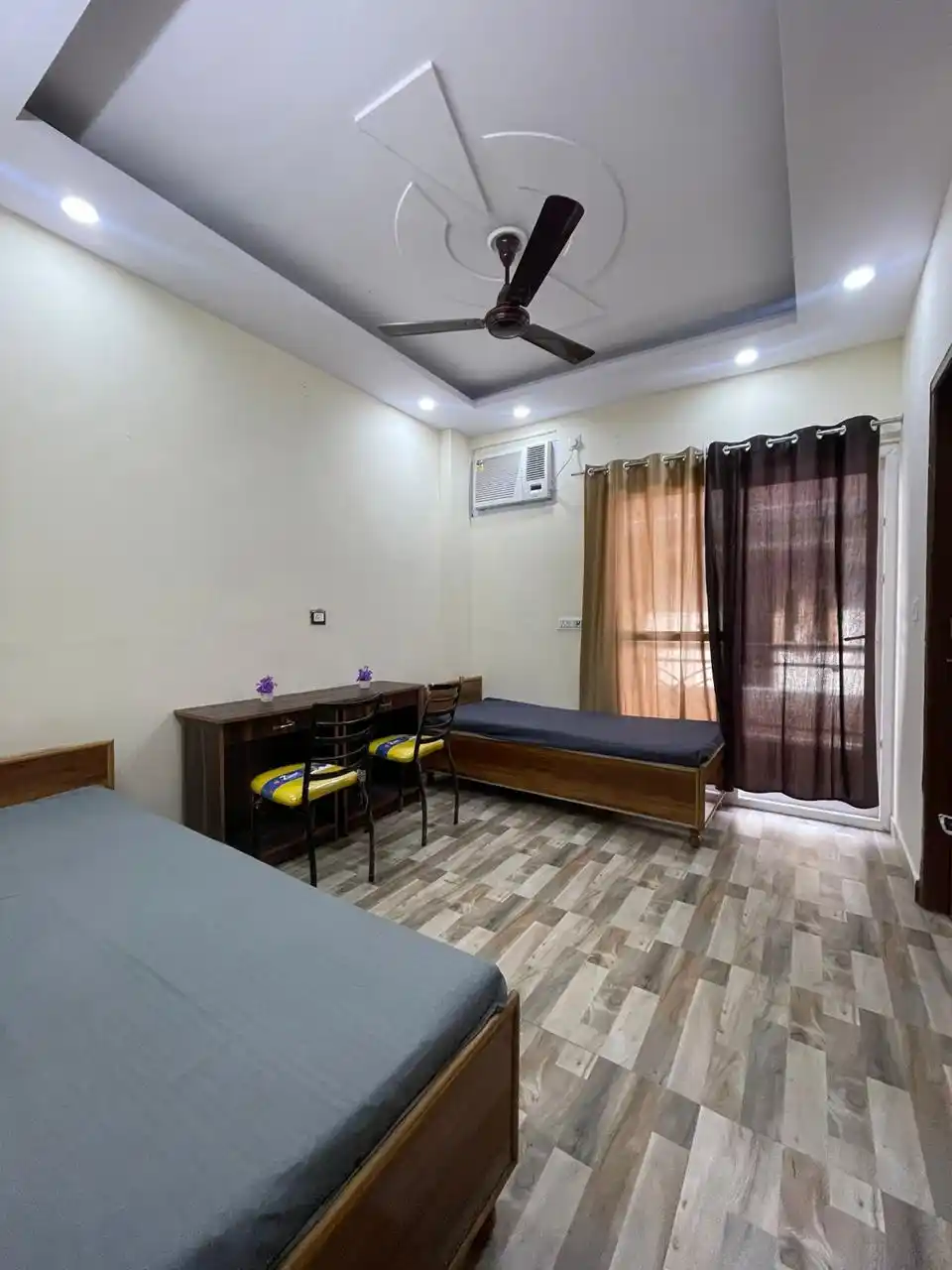 Genz Homes 1660 Photo 2