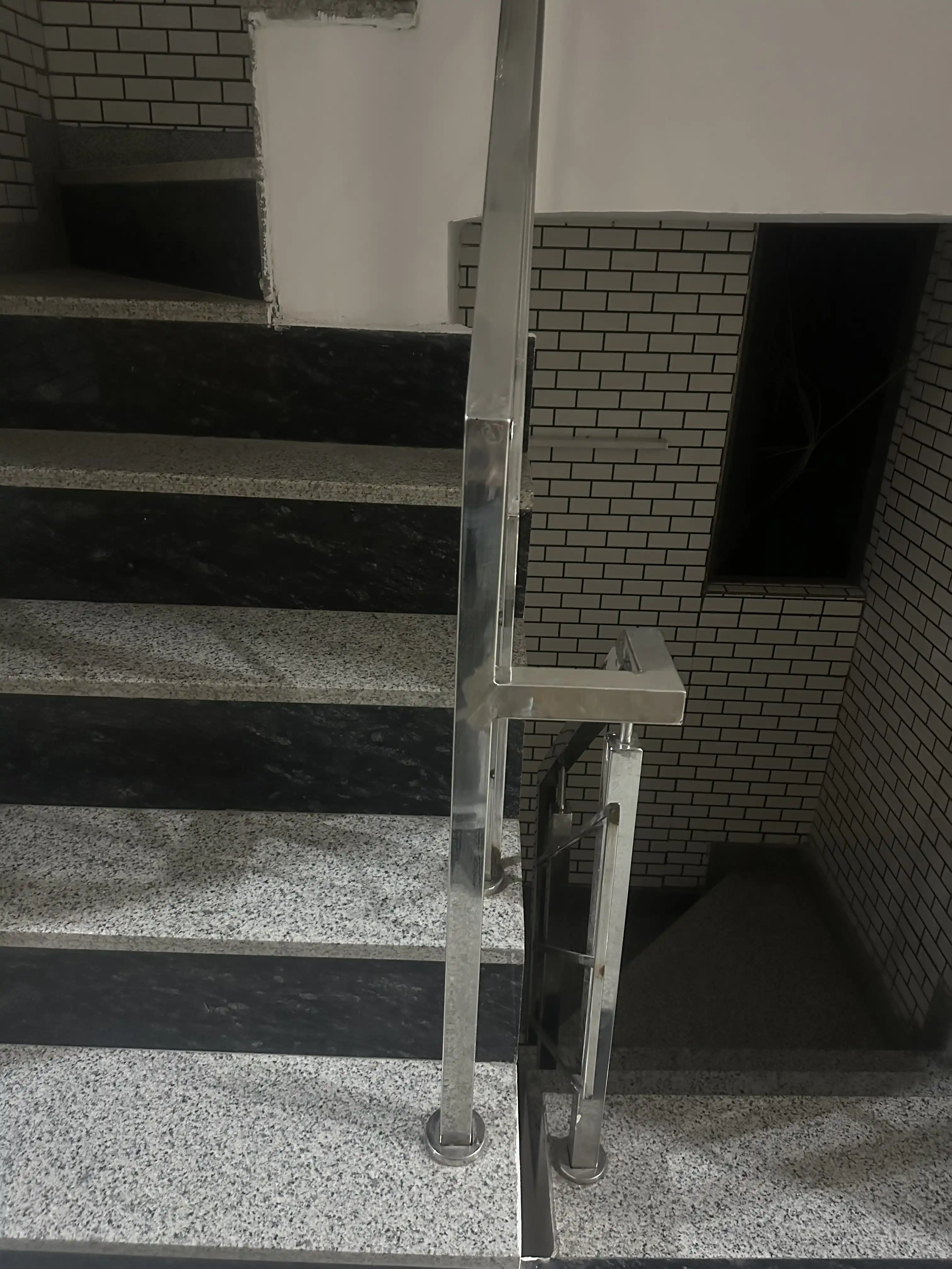 C -12 - Image 8