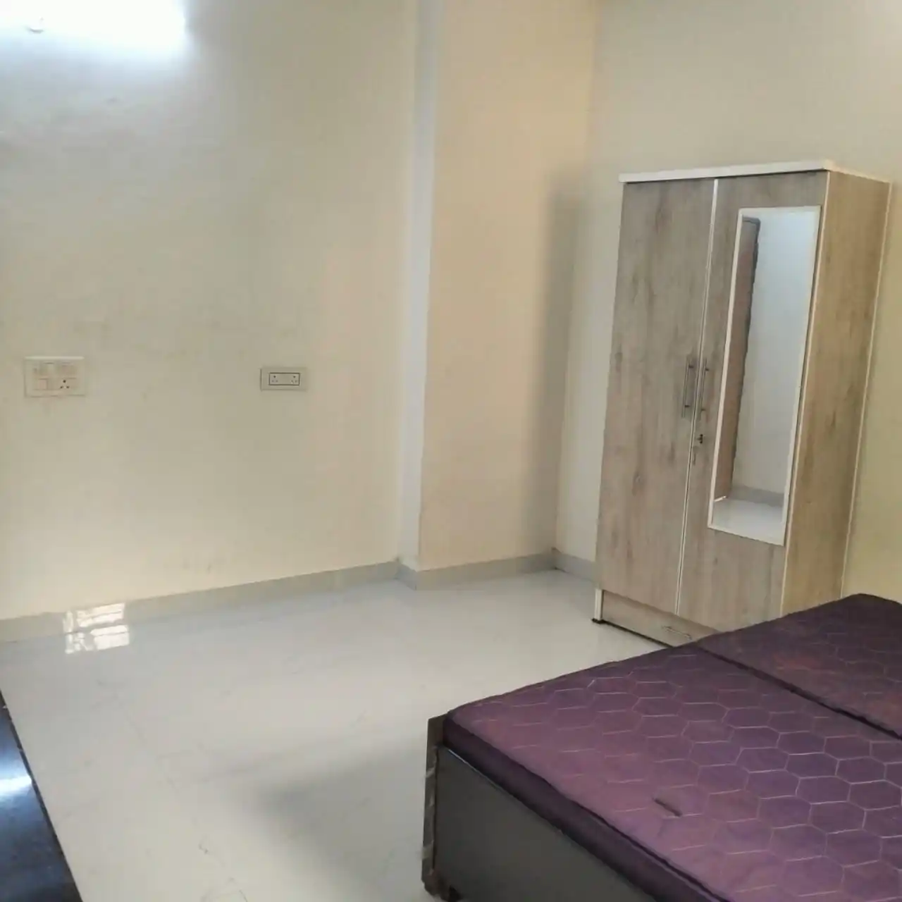 Dore Appartment 1534B Sec 52 Photo 3