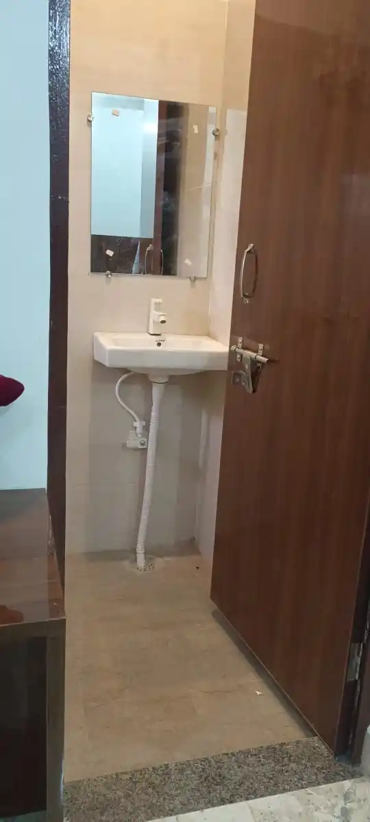 OTO ROYAL WIN Photo 5