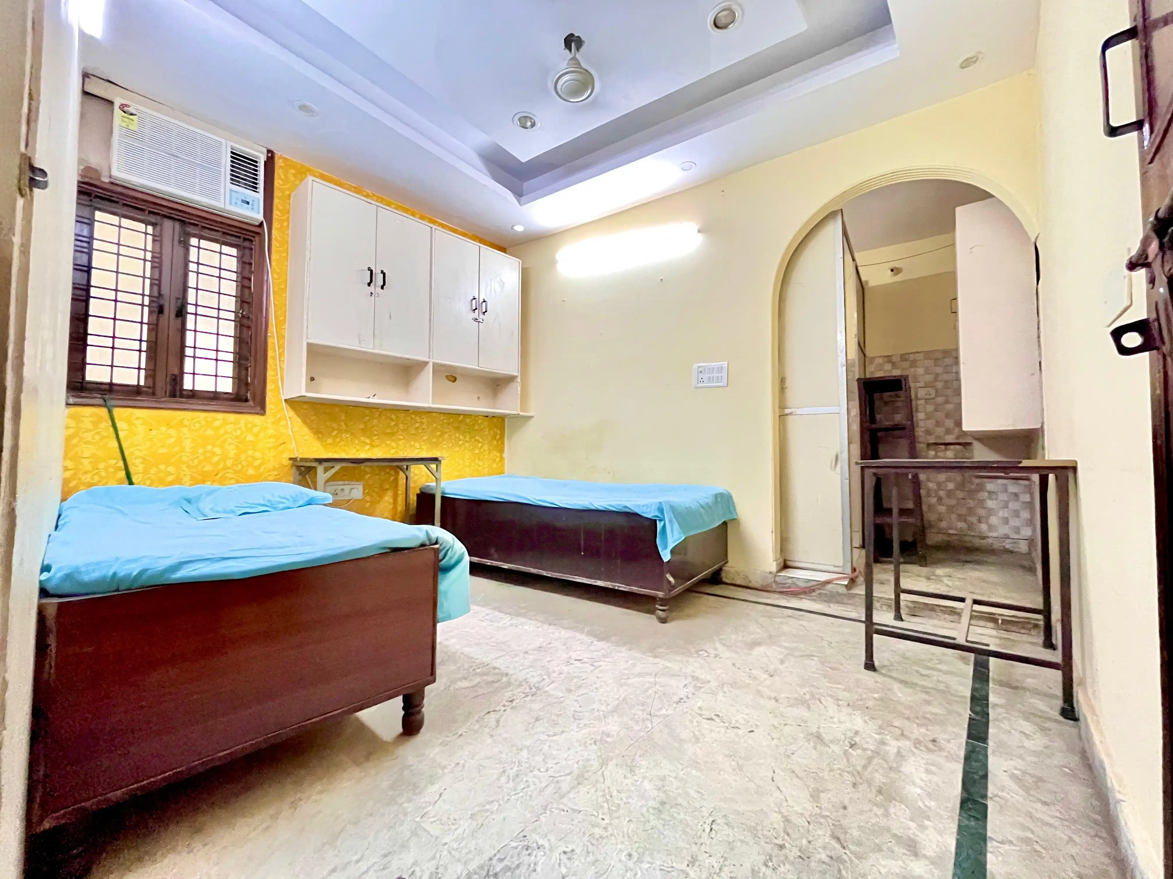 Livit Stay Silver Photo 4 Livit Stay Silver Photo 4