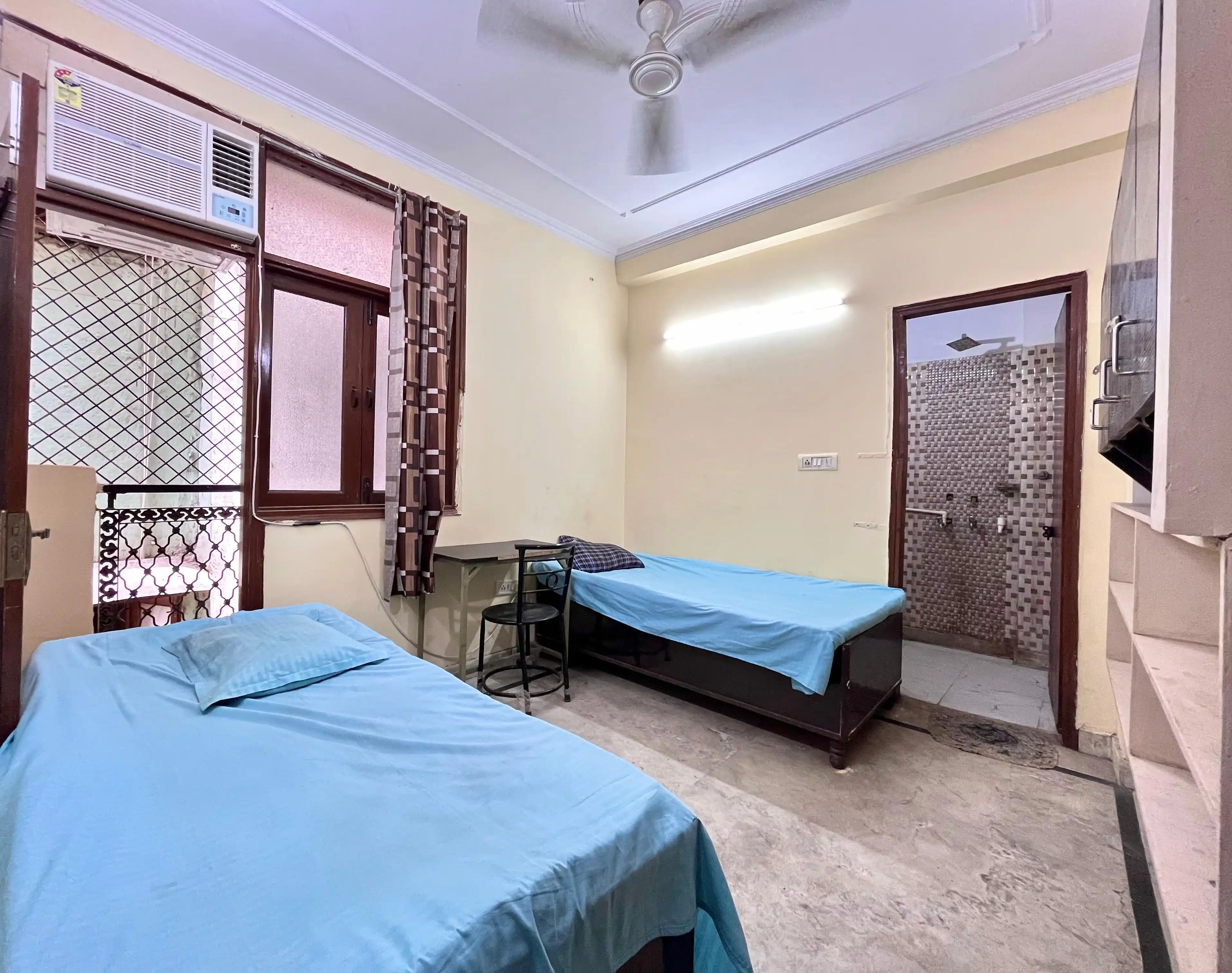 Livit Stay Silver Photo 3 Livit Stay Silver Photo 3