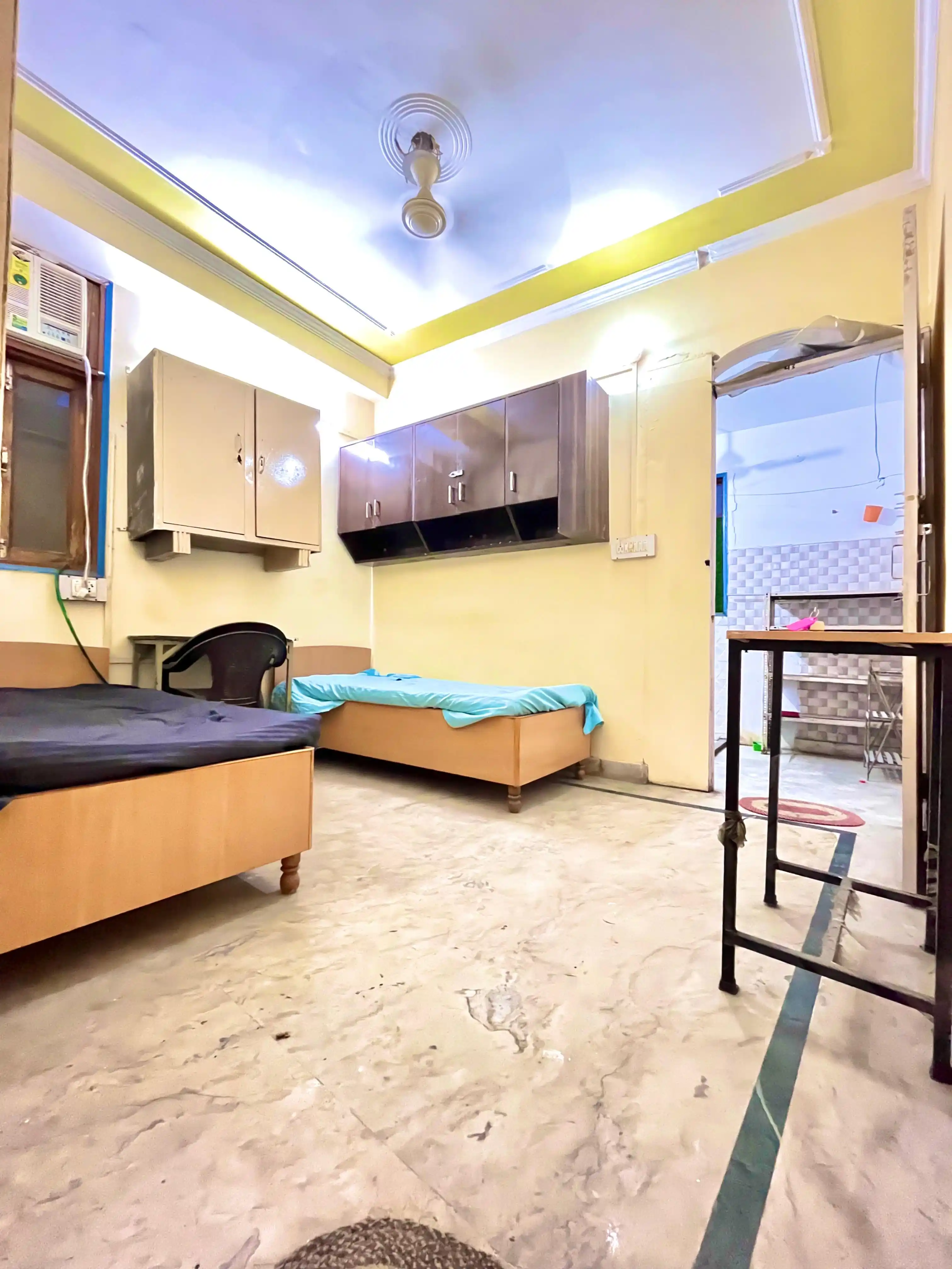 Livit Stay Silver Photo 2 Livit Stay Silver Photo 2