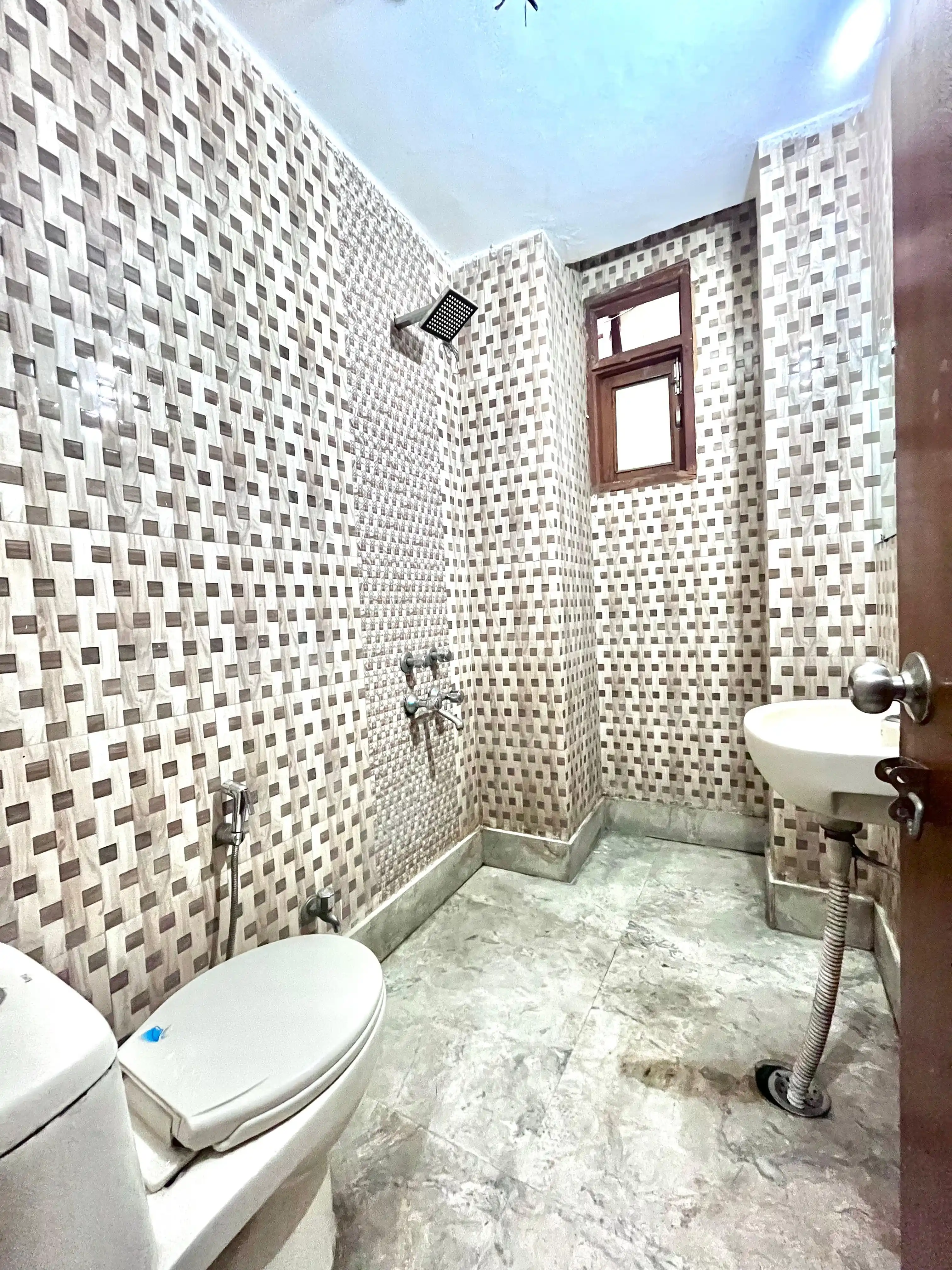 Livit Stay Silver - Image 9