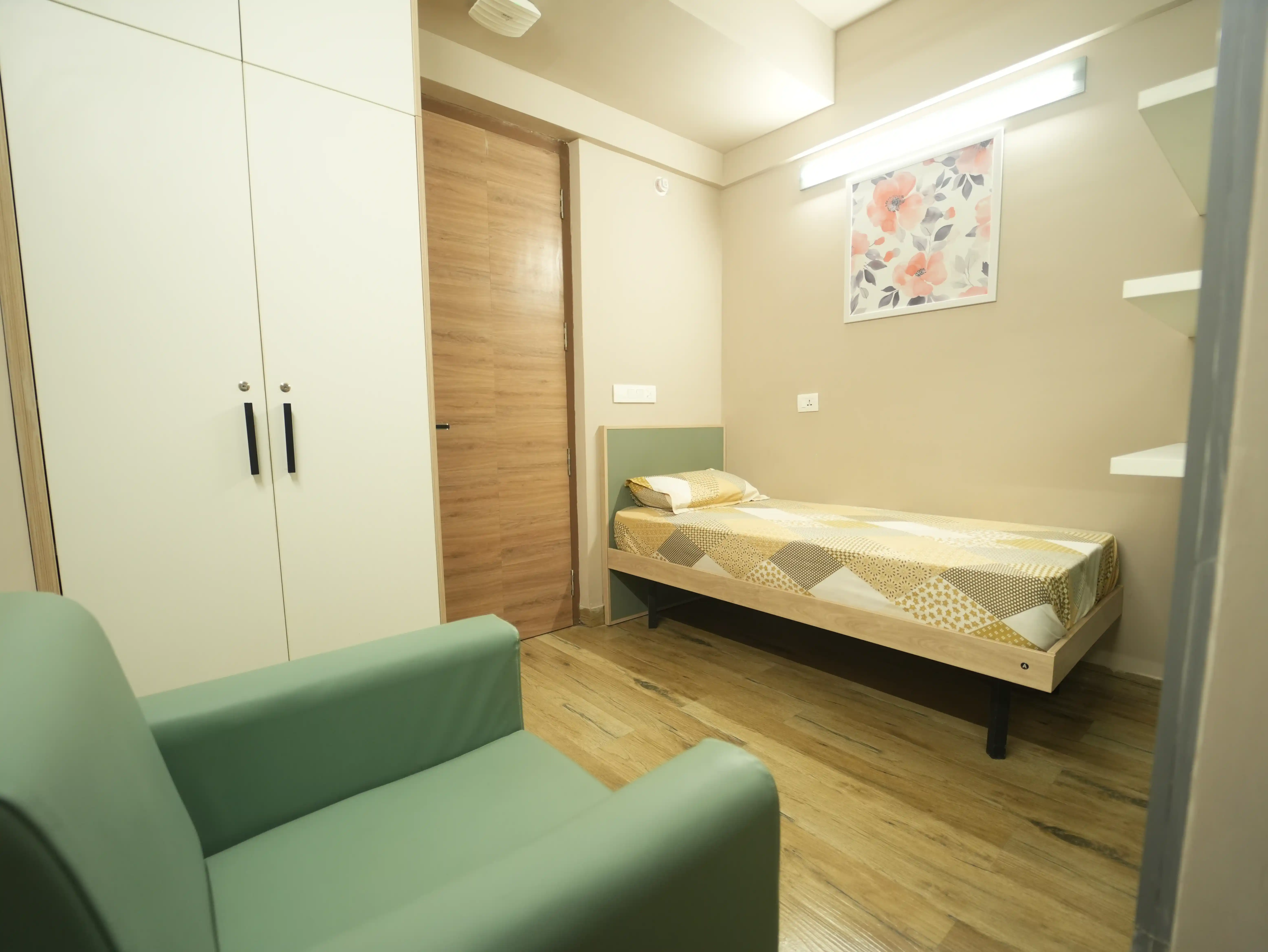 Livesta Premium Hostel For Girls Photo 3