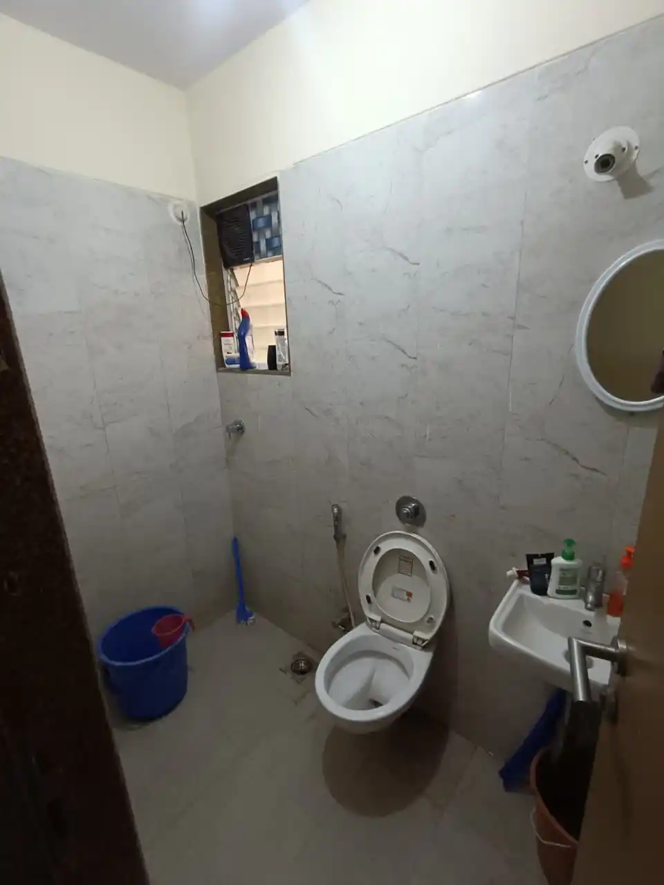 Orchid Metropolis Building  - Image 5