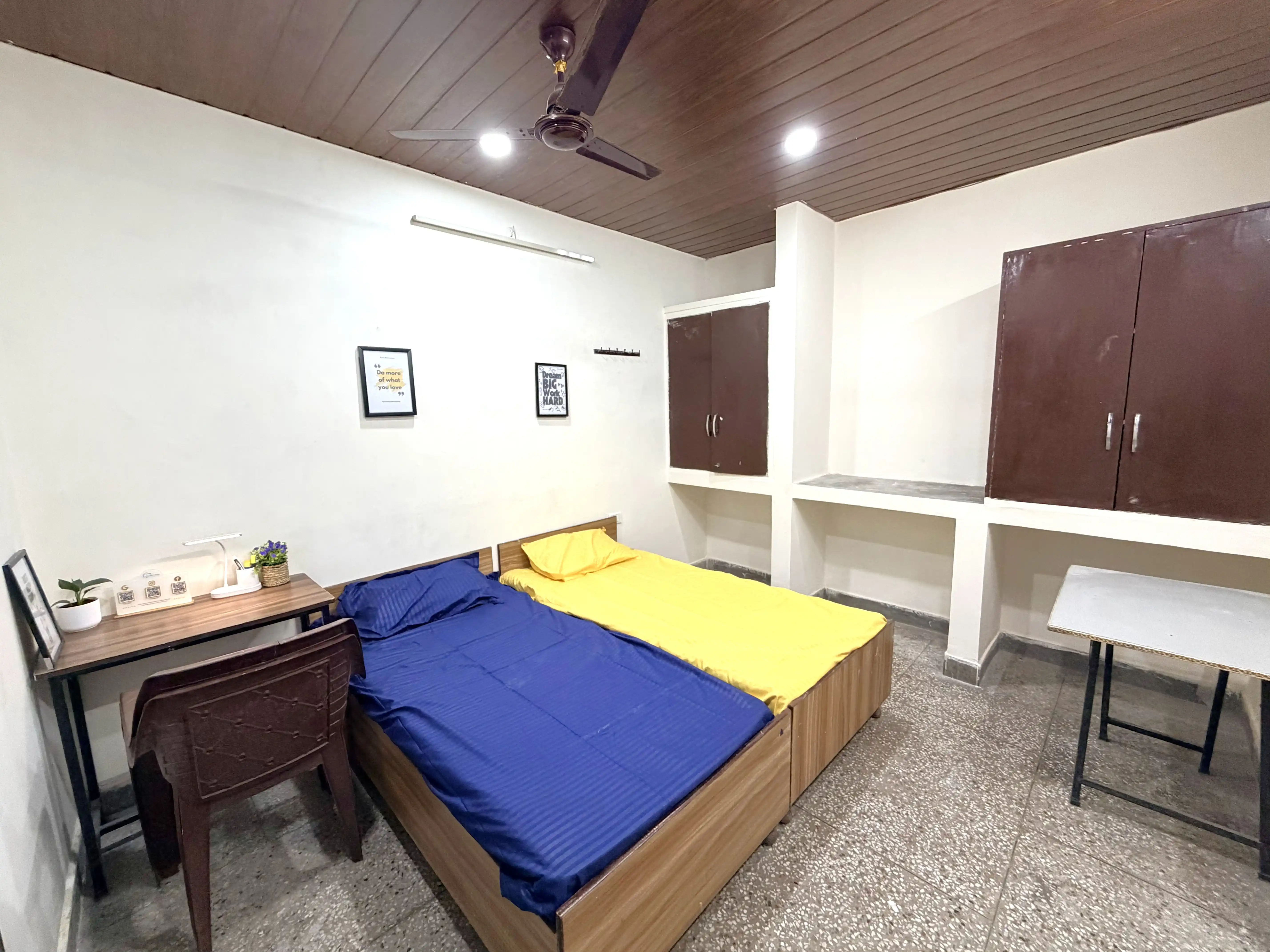 Yash Comfy Abode - Shriniwash Boys Pg Photo 4