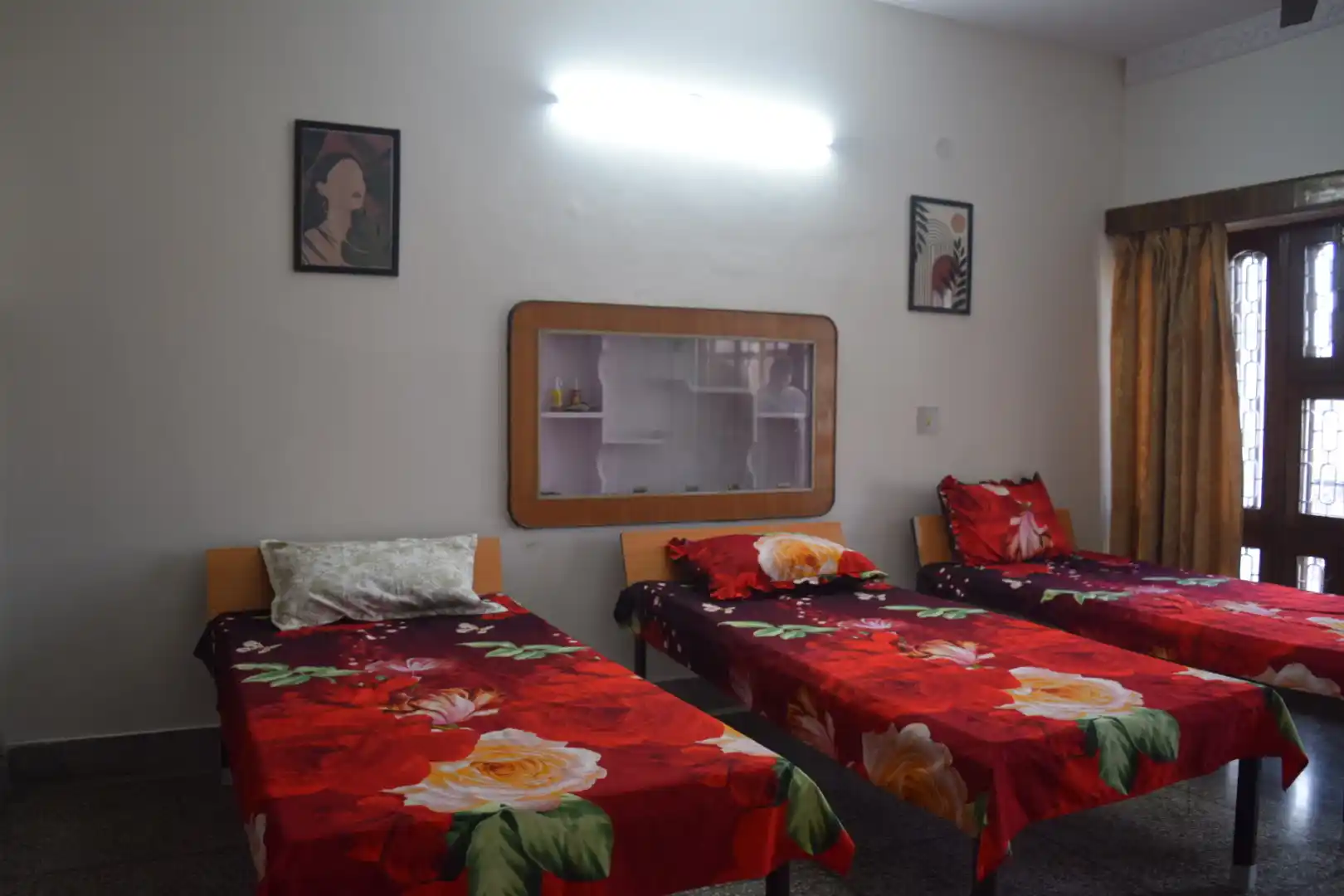 Cosy Stay Girls PG Sector 13 Photo 6 Cosy Stay Girls PG Sector 13 Photo 6