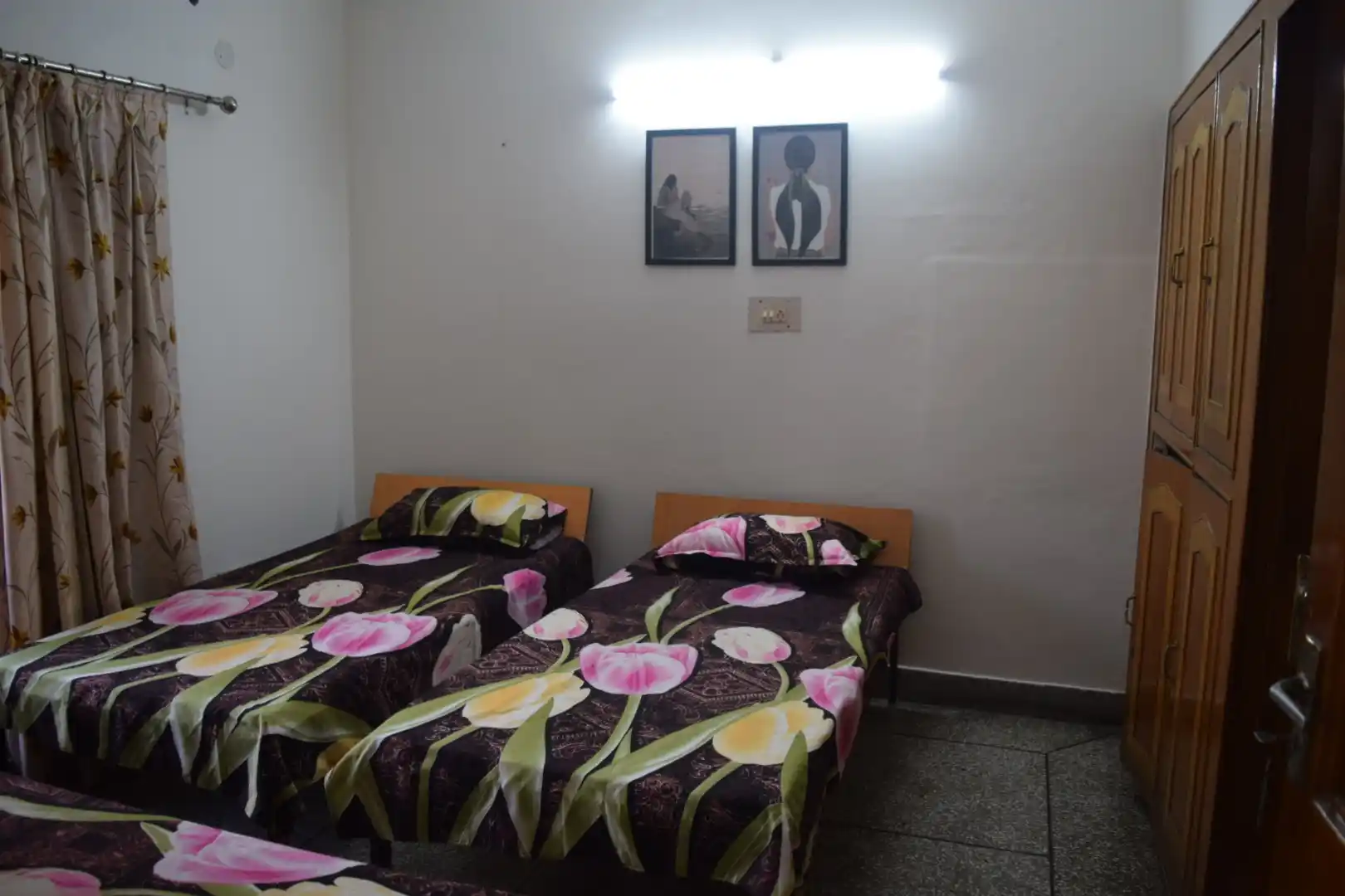 Cosy Stay Girls PG Sector 13 Photo 4 Cosy Stay Girls PG Sector 13 Photo 4